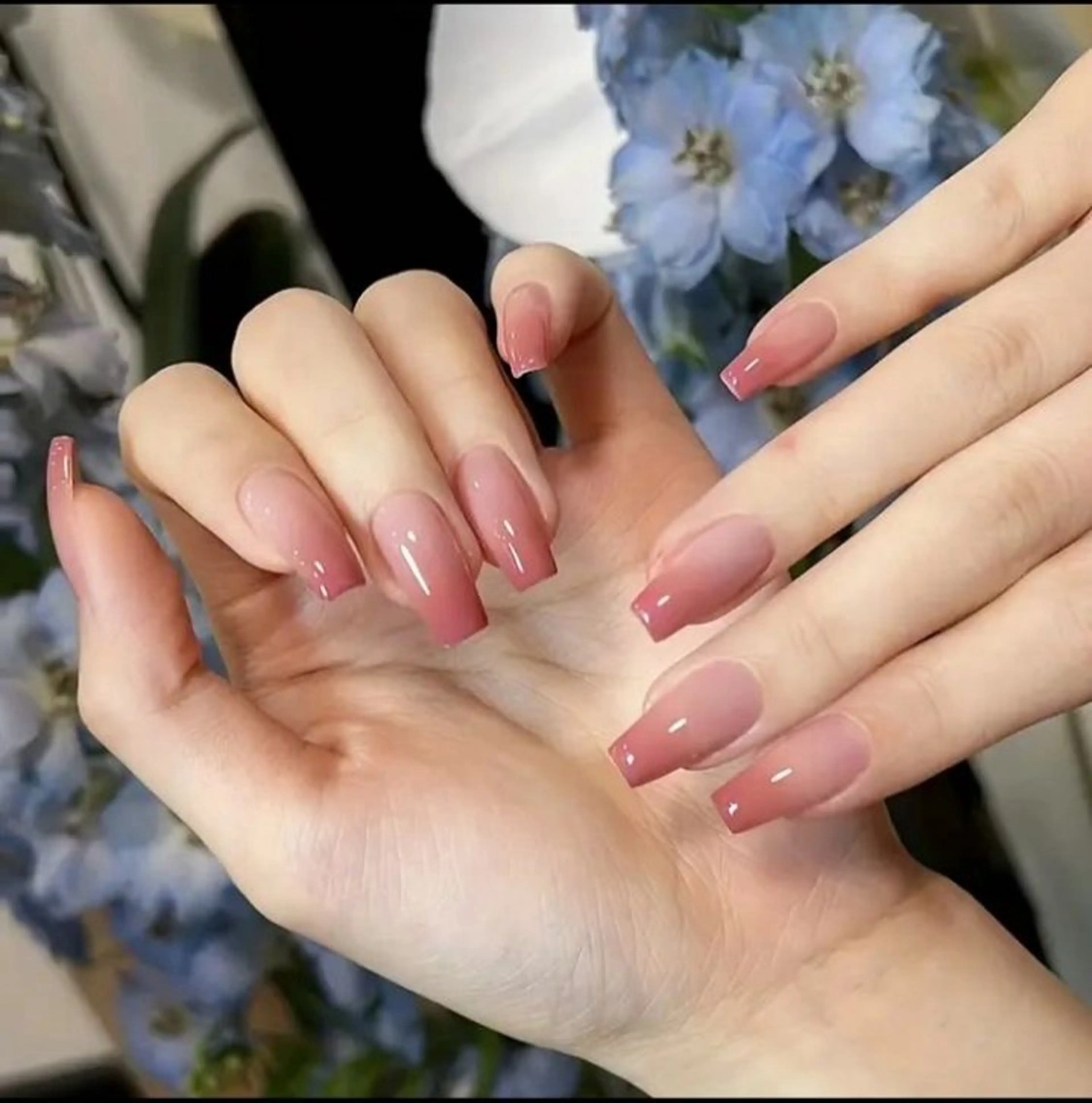 カラー ハンドネイル AIN Nailのネイルデザイン