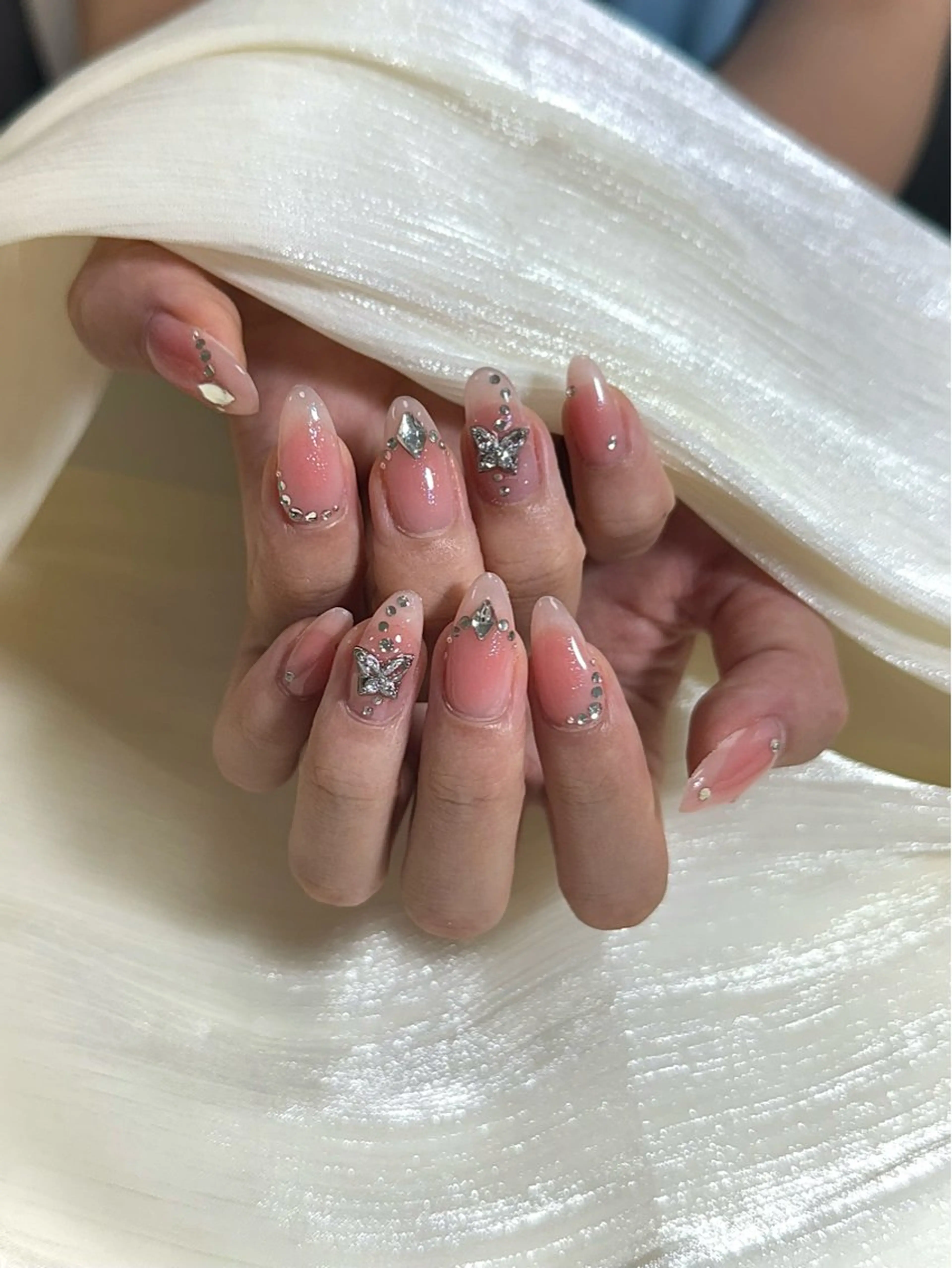 ネイル ハンドネイル 🎀 NaNa_nailのネイルデザイン