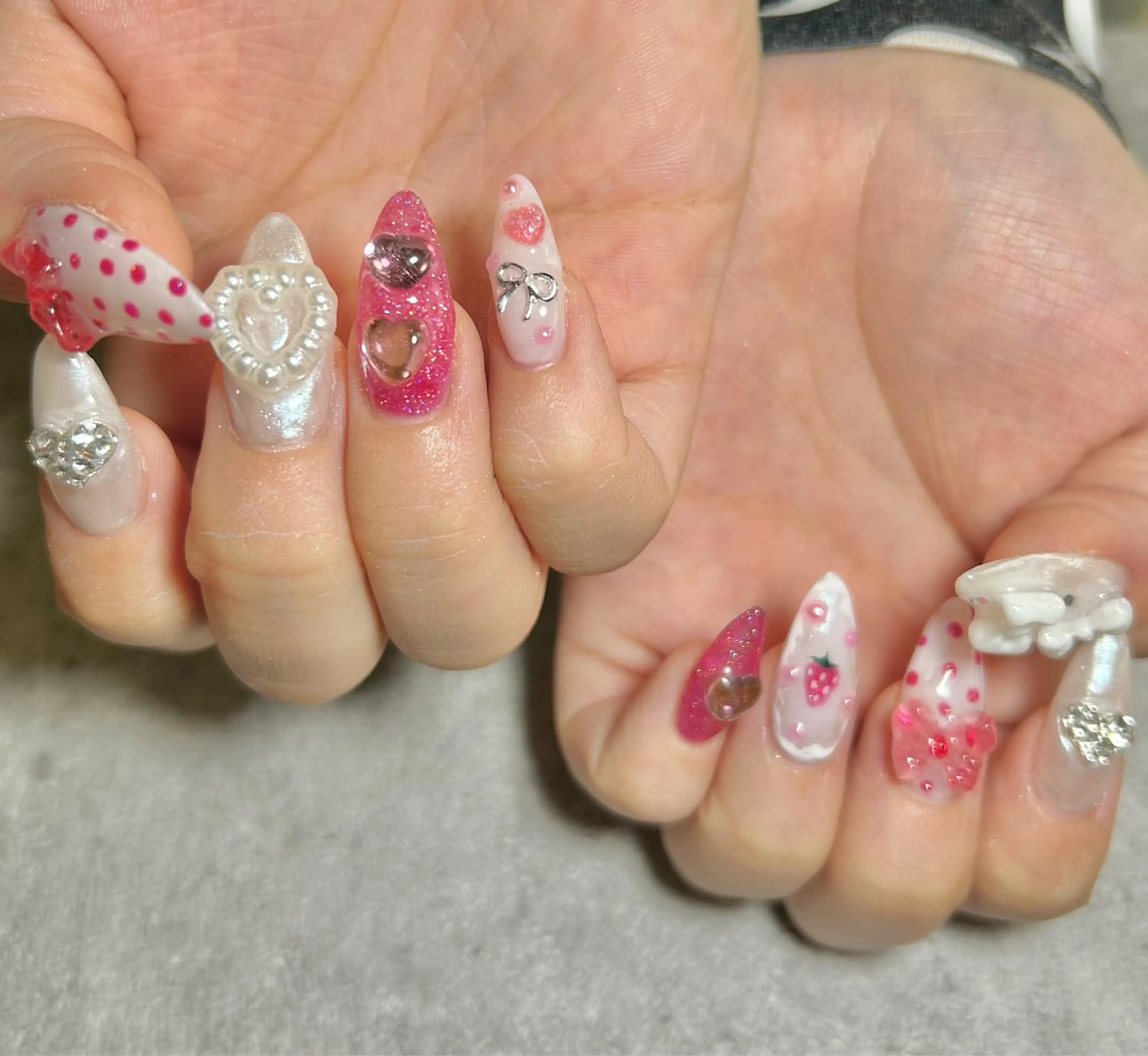 ネイル ハンドネイル Liennail 持込デザインやり放題のネイルデザイン