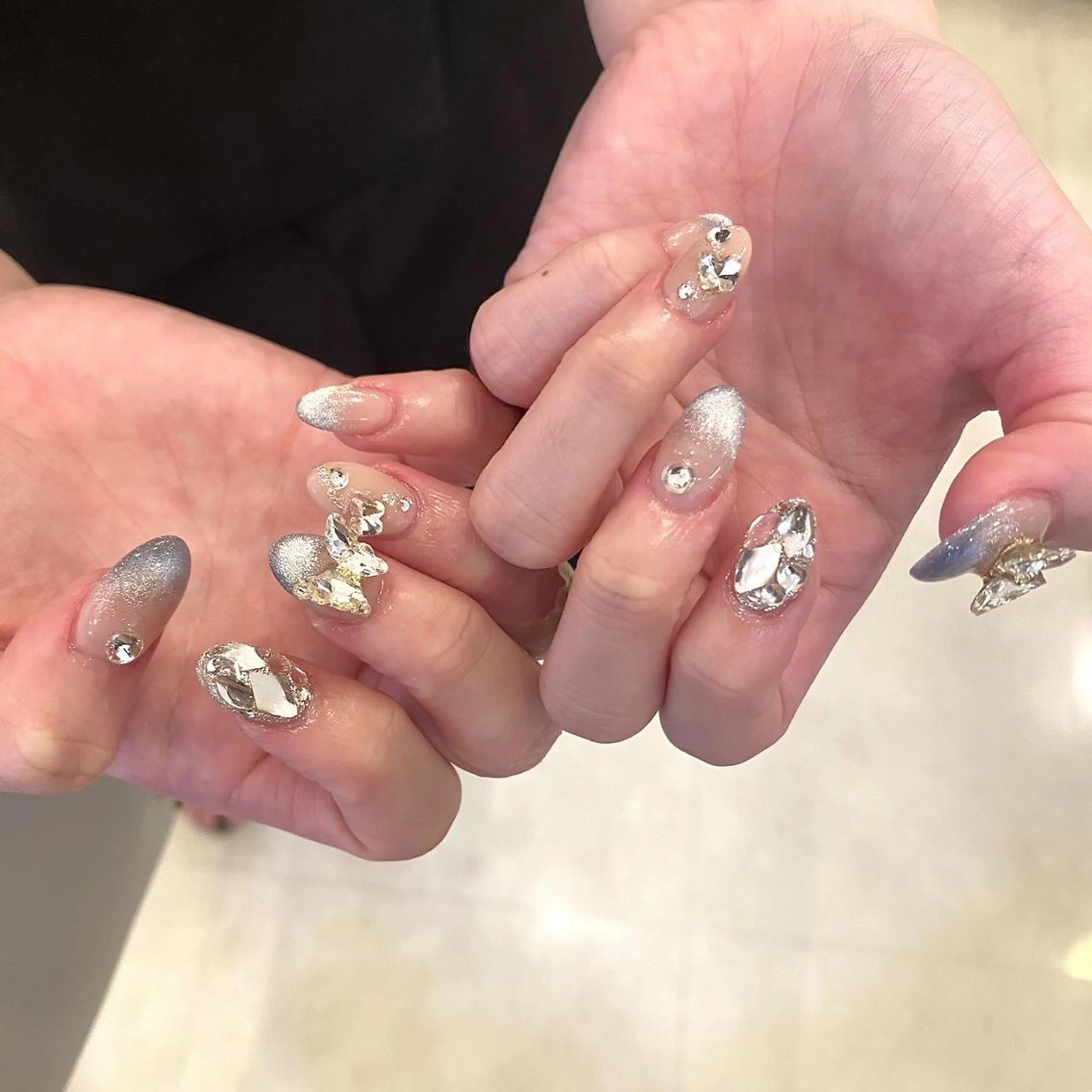 ネイル 【山岡】 ロイヤル•セラピストのネイルデザイン