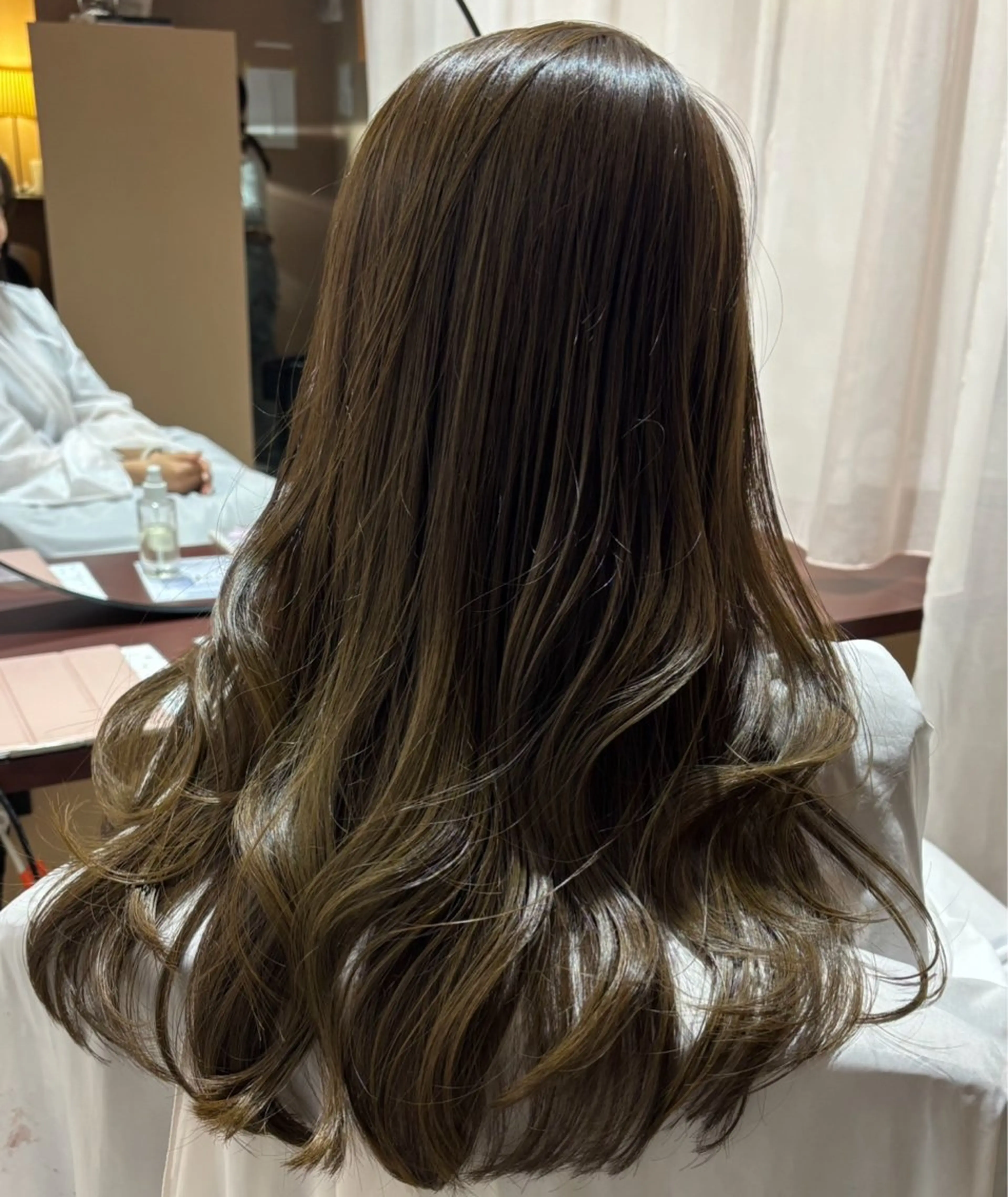 ロング カラー アディクシーカラー ベージュカラー 透明感カラー グレージュ オリーブベージュ カット ヘアカラー トリートメント やまぐち もえかのヘアスタイル