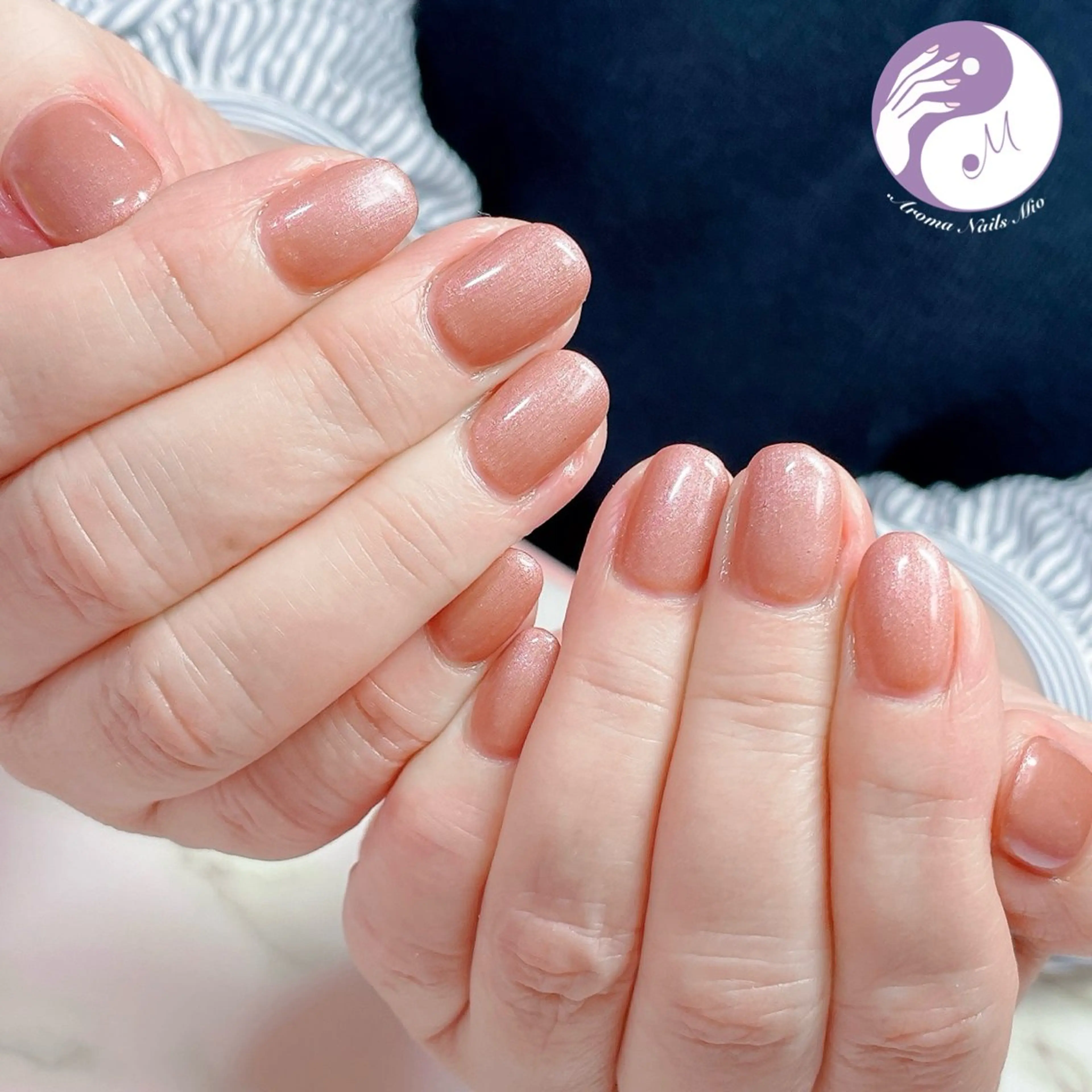 ネイル ジェルネイル ワンカラーネイル 赤色 .Nails Mio 赤羽西ネイルサロンのネイルデザイン