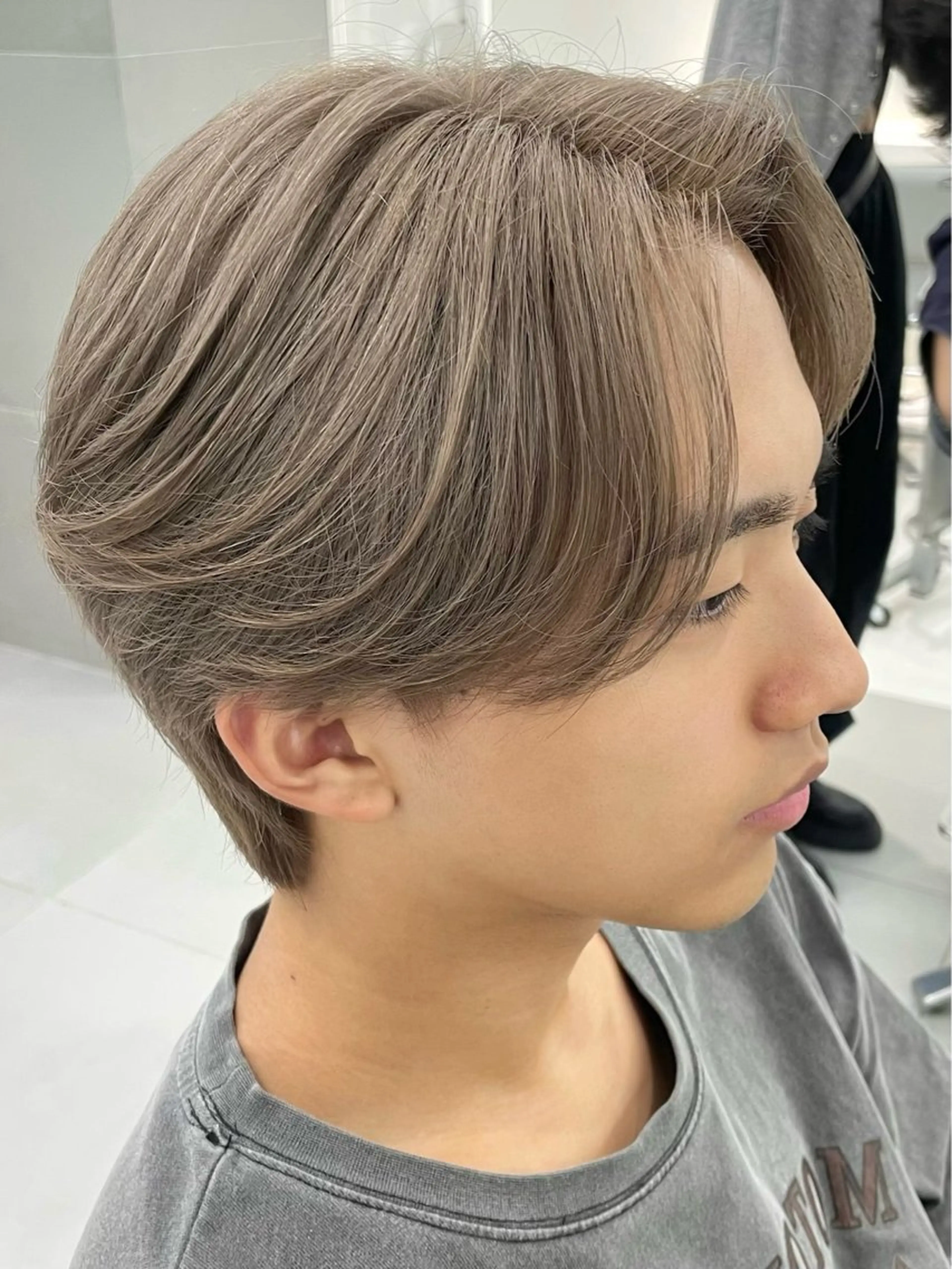 ショート メンズ センターパート カット トリートメント センターパート/ マッシュ 小野 樹のヘアスタイル