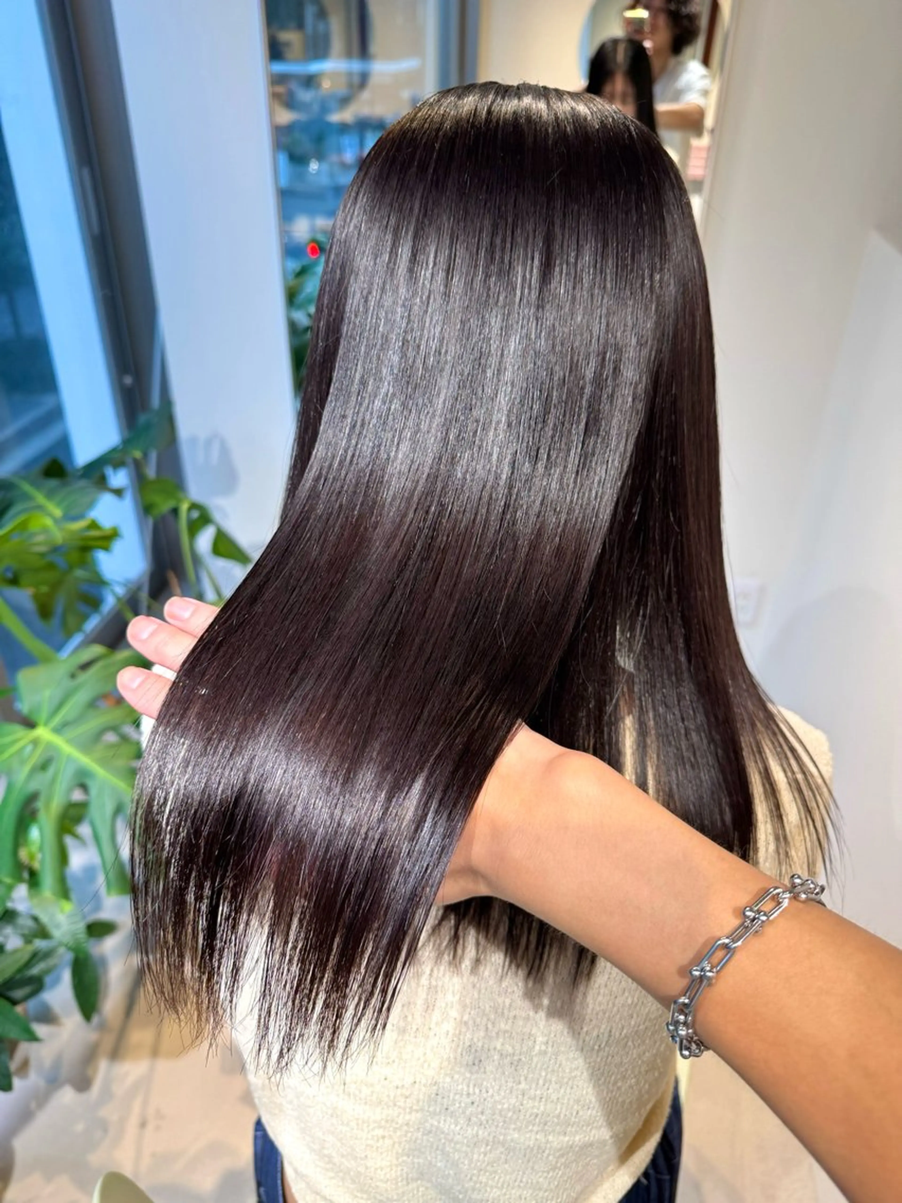 ロング アッシュ ボブ 髪質改善 レイヤーカット ロング 髪質改善スペシャリス ト長尾勇弥/梅田中津のヘアスタイル