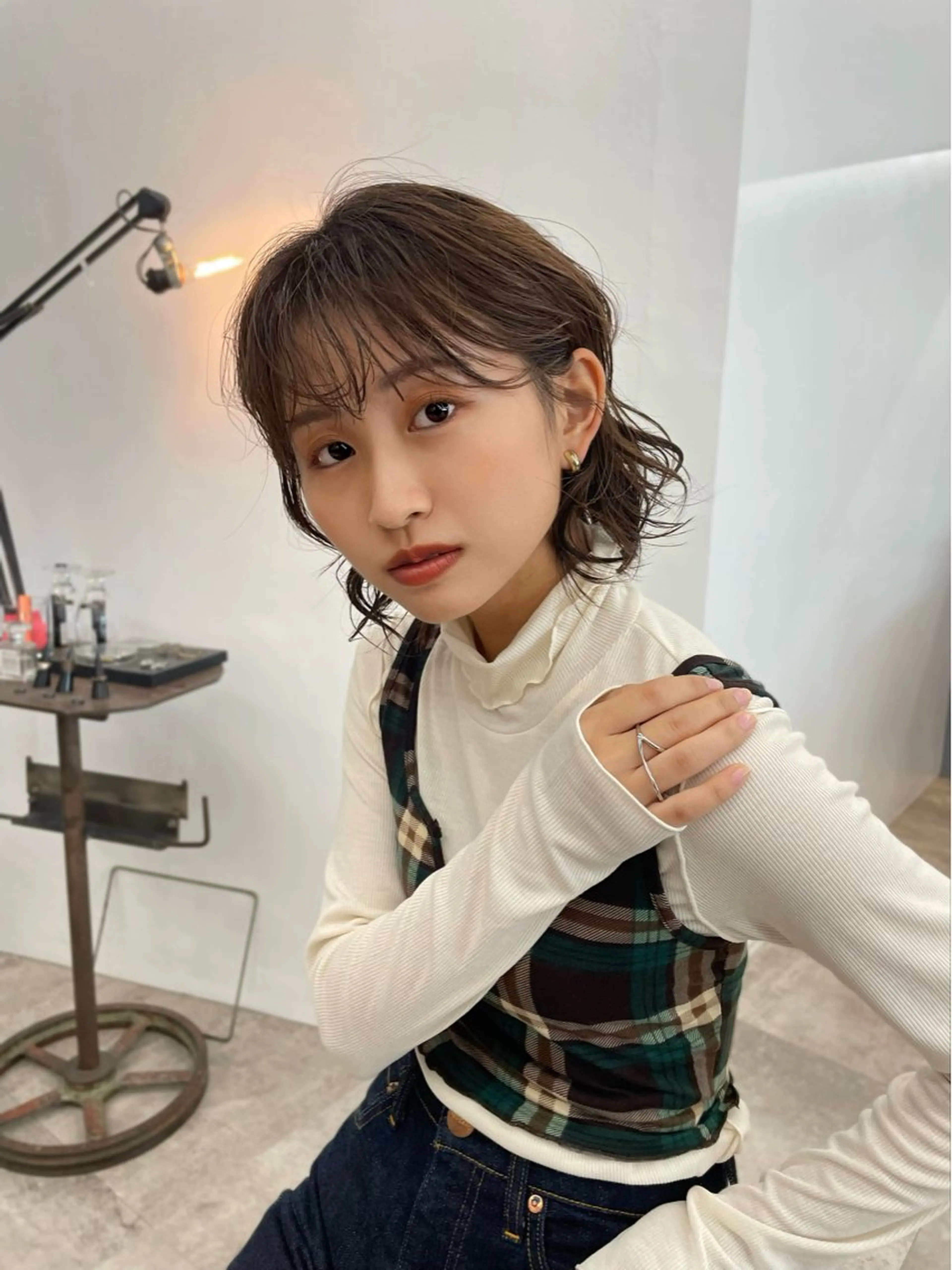 ミディアム パーマ ミディアムパーマ カット ヘアカラー レイヤー/ショート透 明感カラー/西田祐賀のヘアスタイル