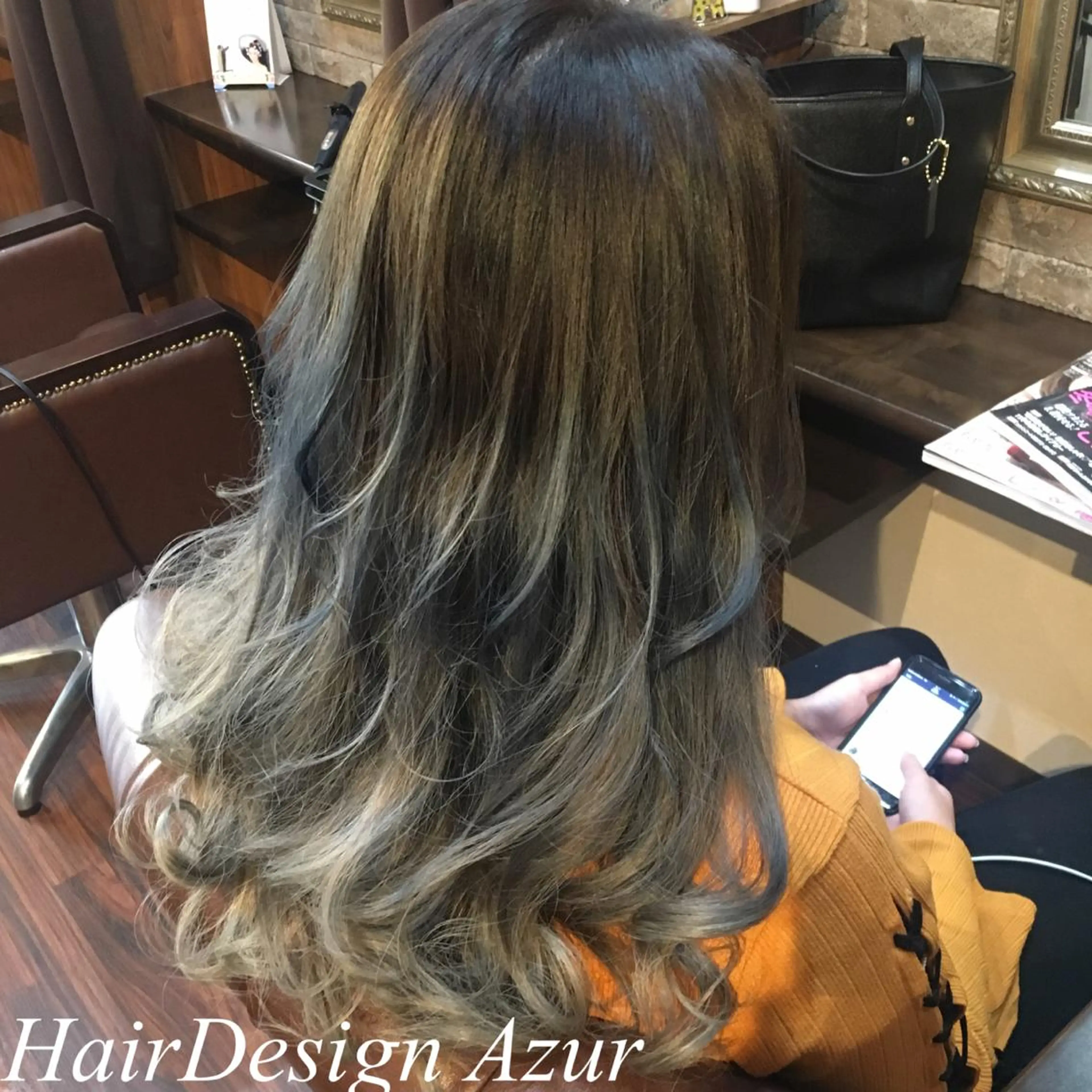 ロング カラー HairDesign Azurのヘアスタイル