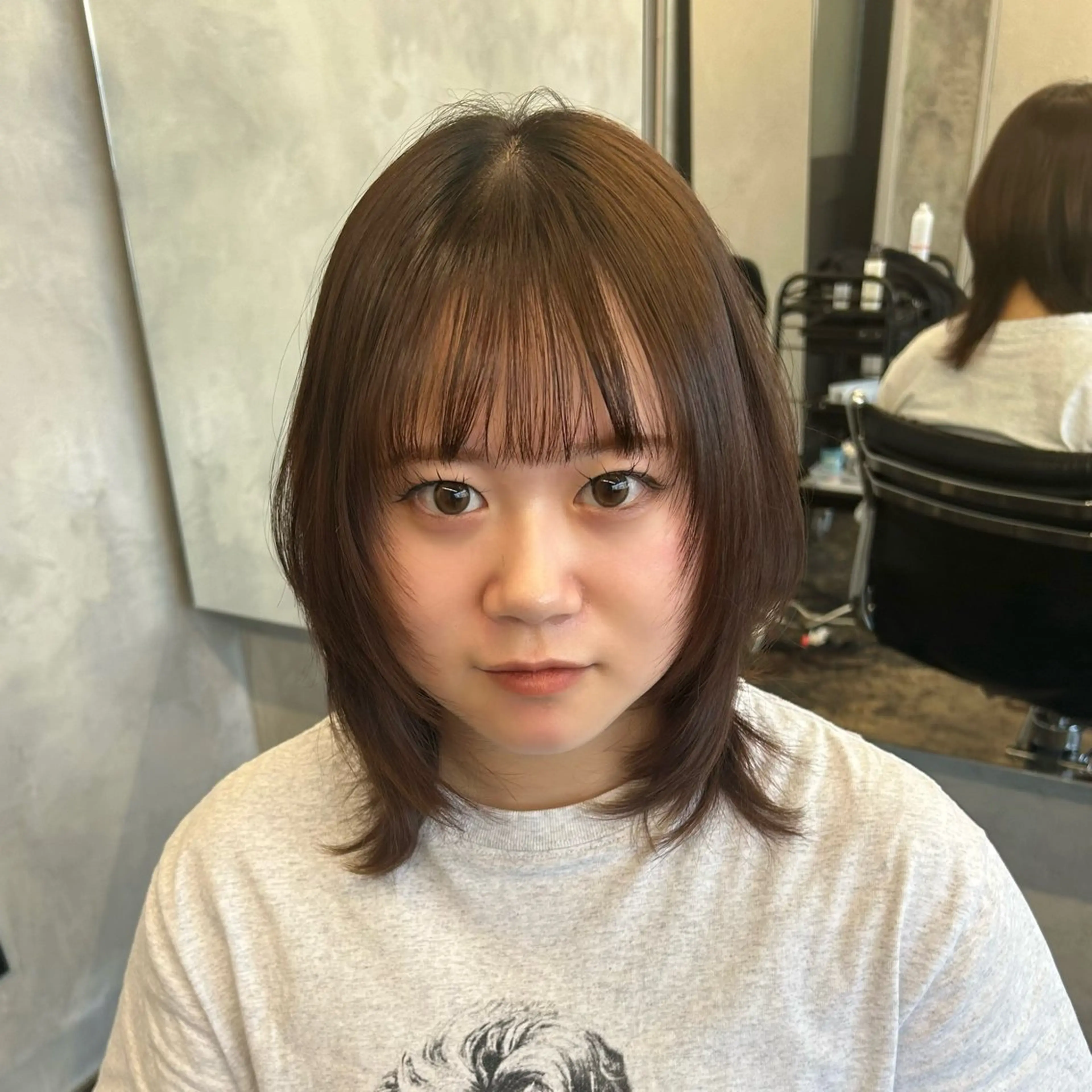 ミディアム カット 松川ヒナ|韓国レイヤ /耳つぼジュエリーのヘアスタイル