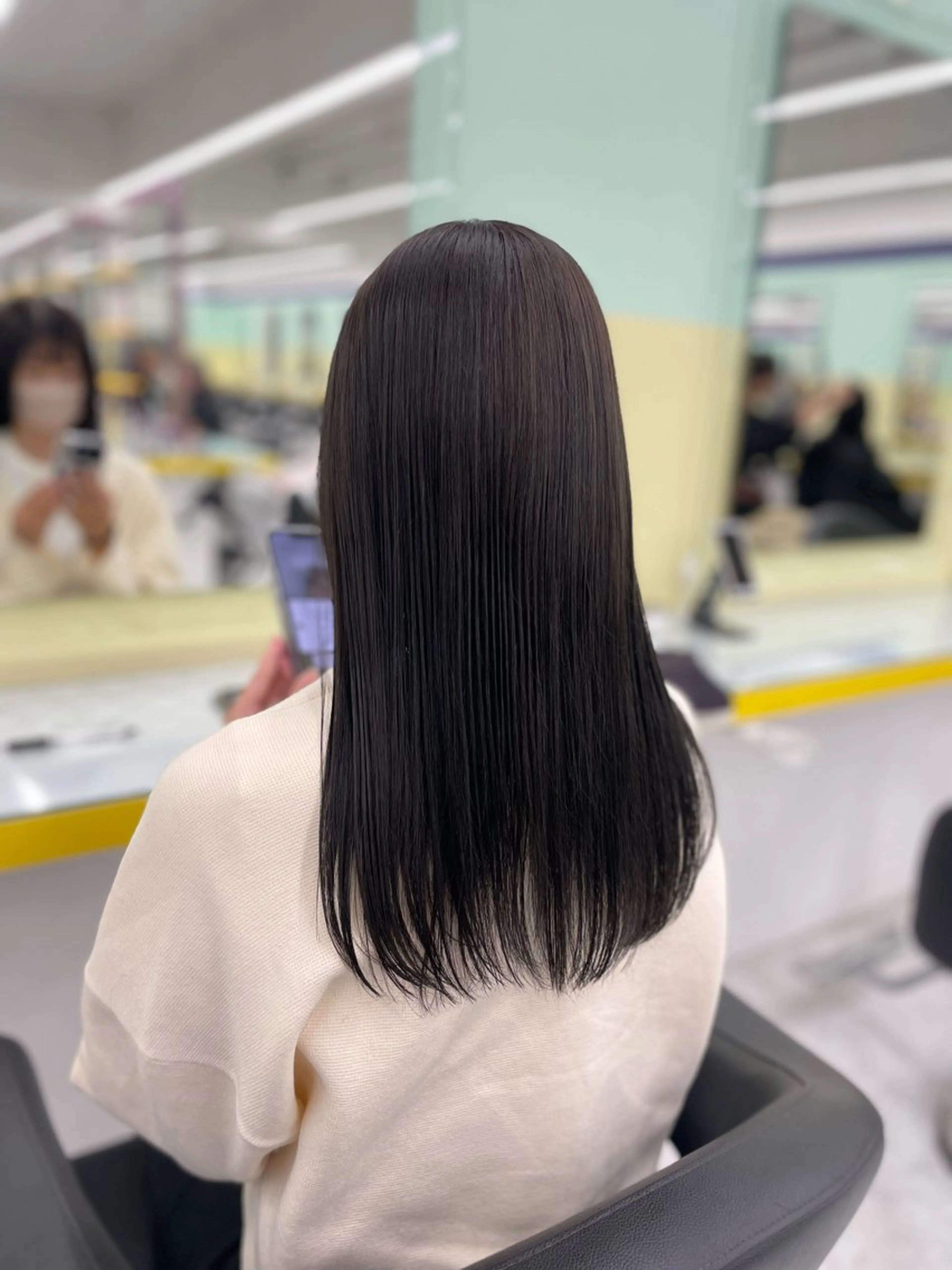 セミロング カラー ヘアアレンジ ヘアカラー トリートメント ヘアセット ☁️透明感✖️ トレンド☁️りくのヘアスタイル