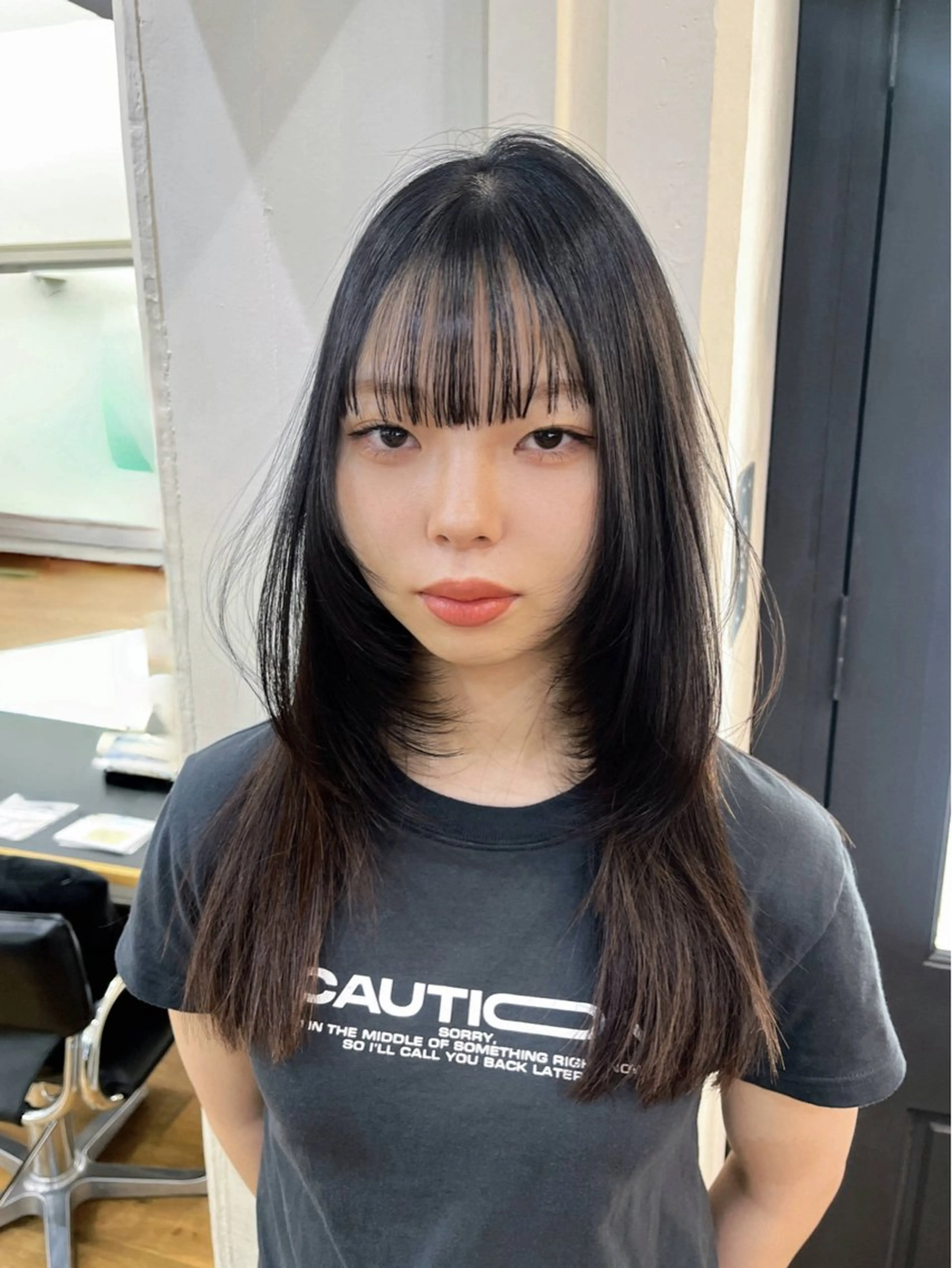 ロング 顔まわりレイヤー レイヤーカット Airi 韓国y2k レイヤーカットのヘアスタイル