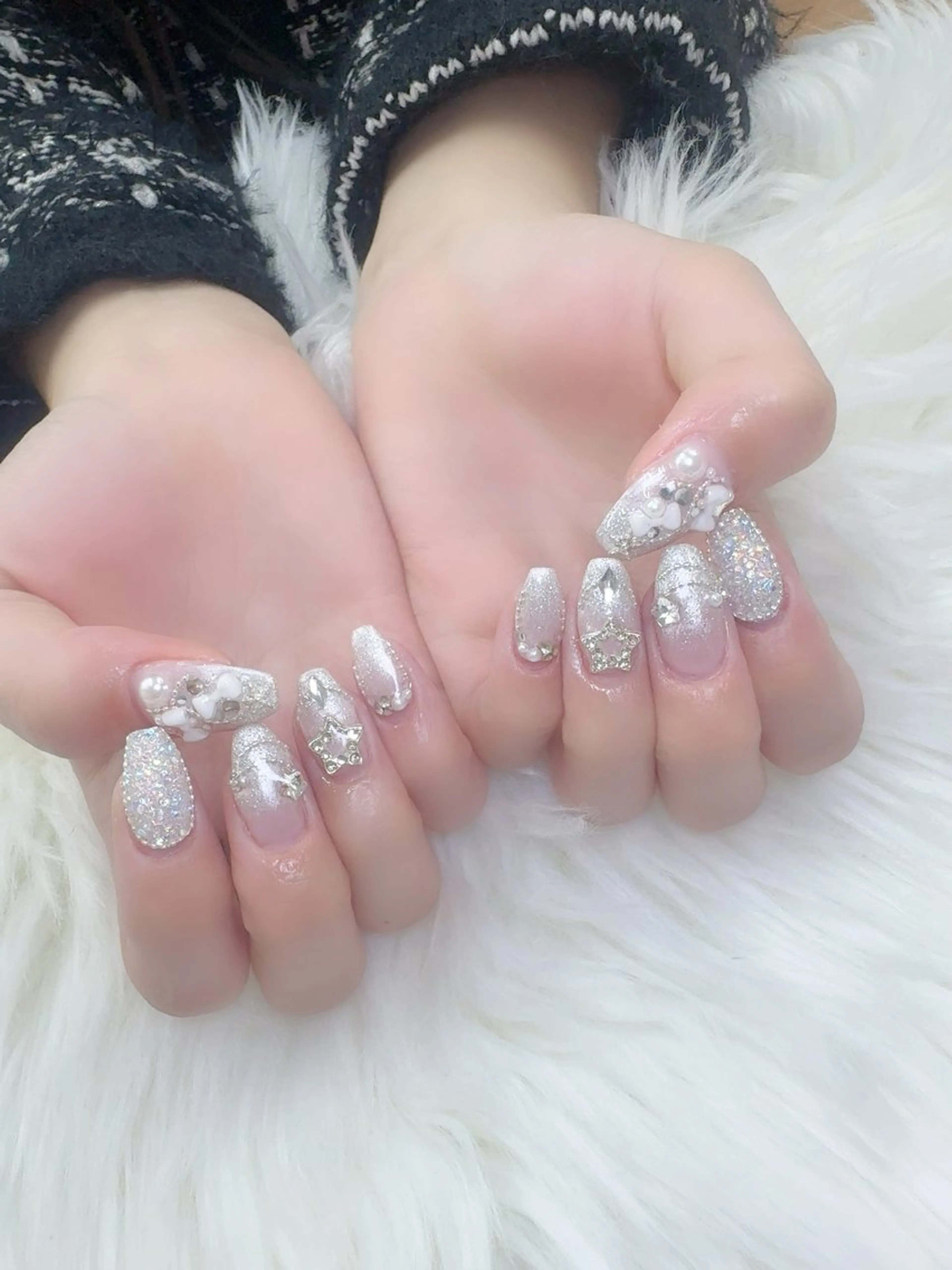 ネイル フレンチネイル 韓国ネイル マグネットネイル ニュアンスネイル オフィスネイル ハンドネイル Mlan Nailのネイルデザイン