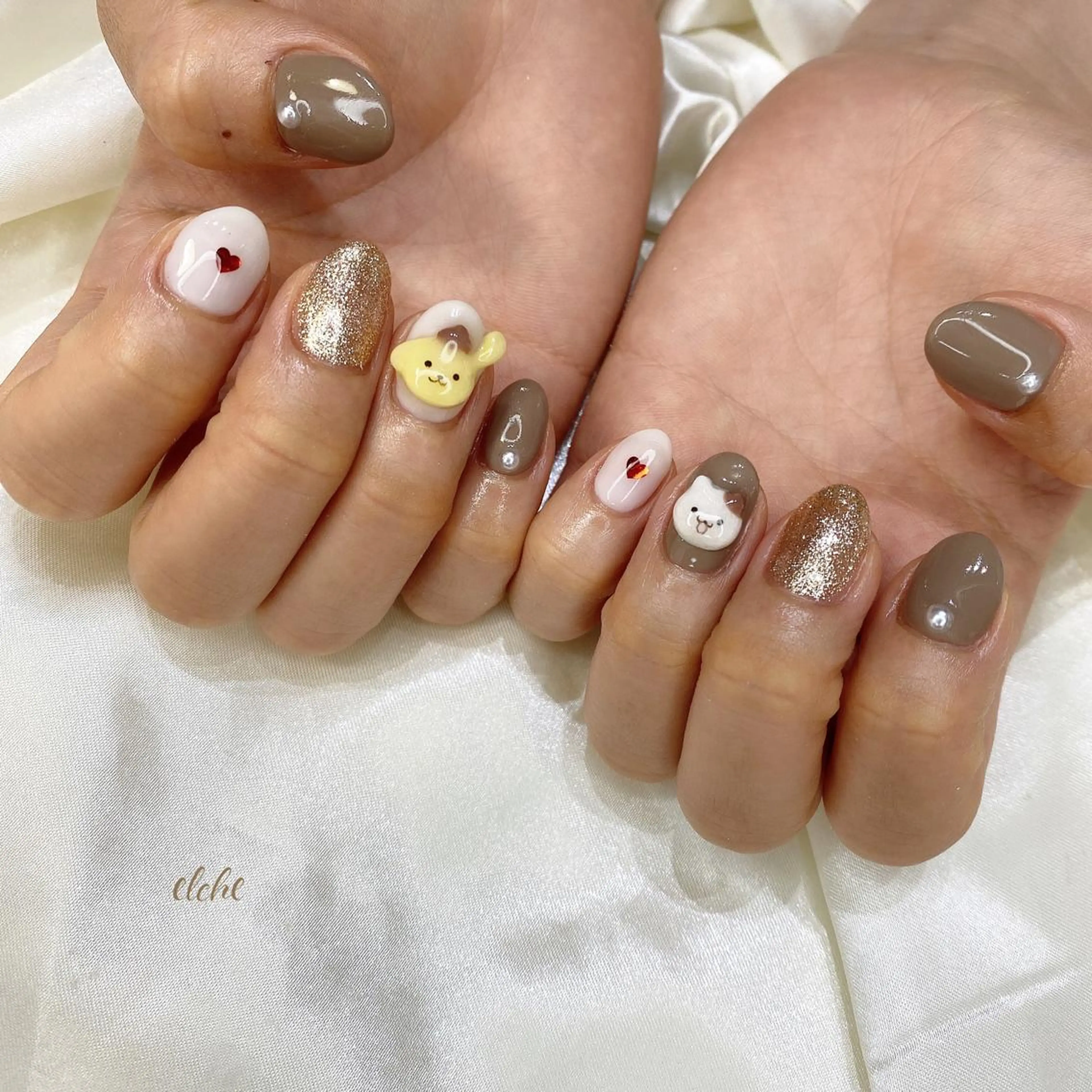 ネイル ハンドネイル 西岡 杏のネイルデザイン