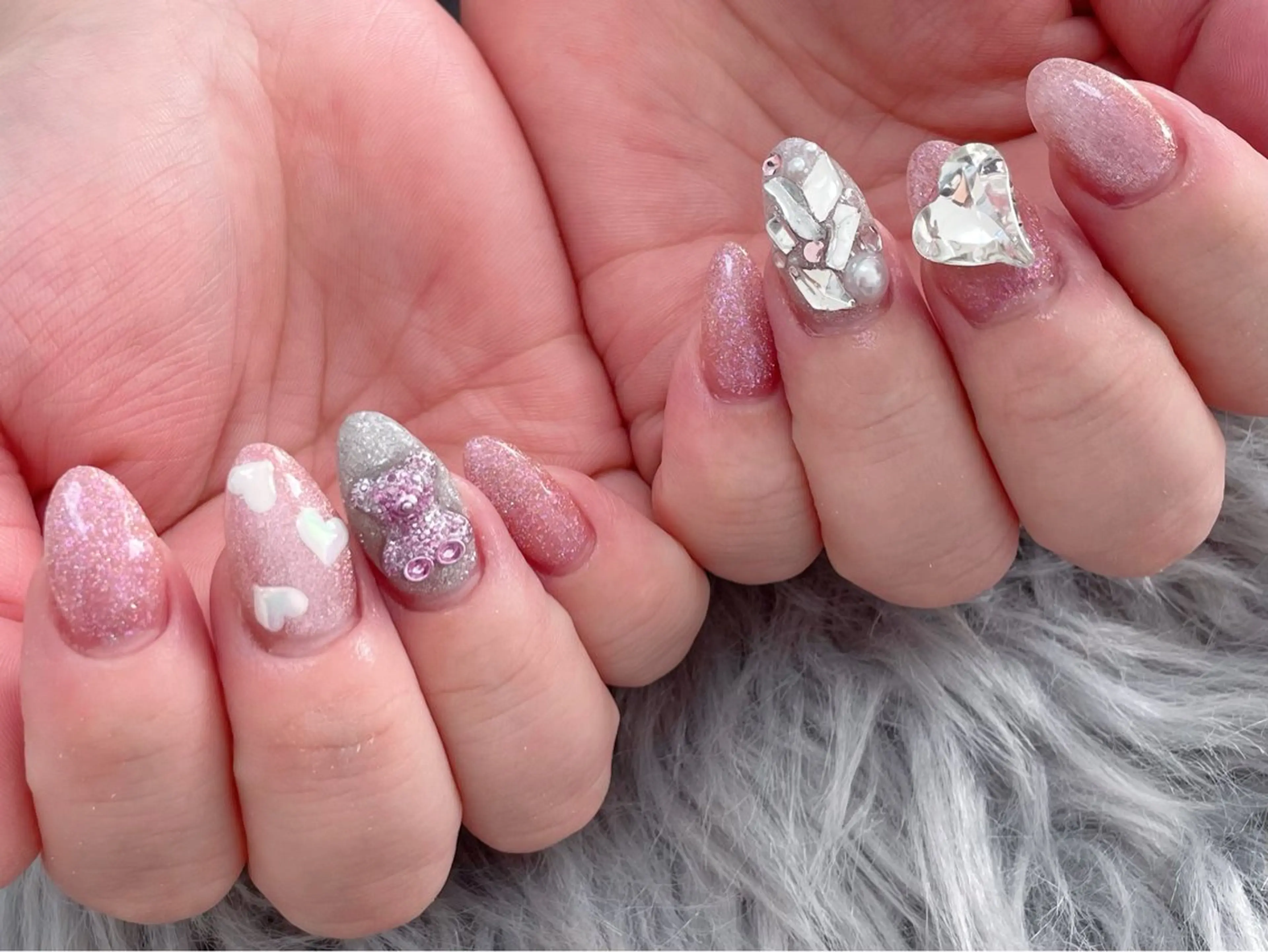 ミディアム Nina's nailのネイルデザイン