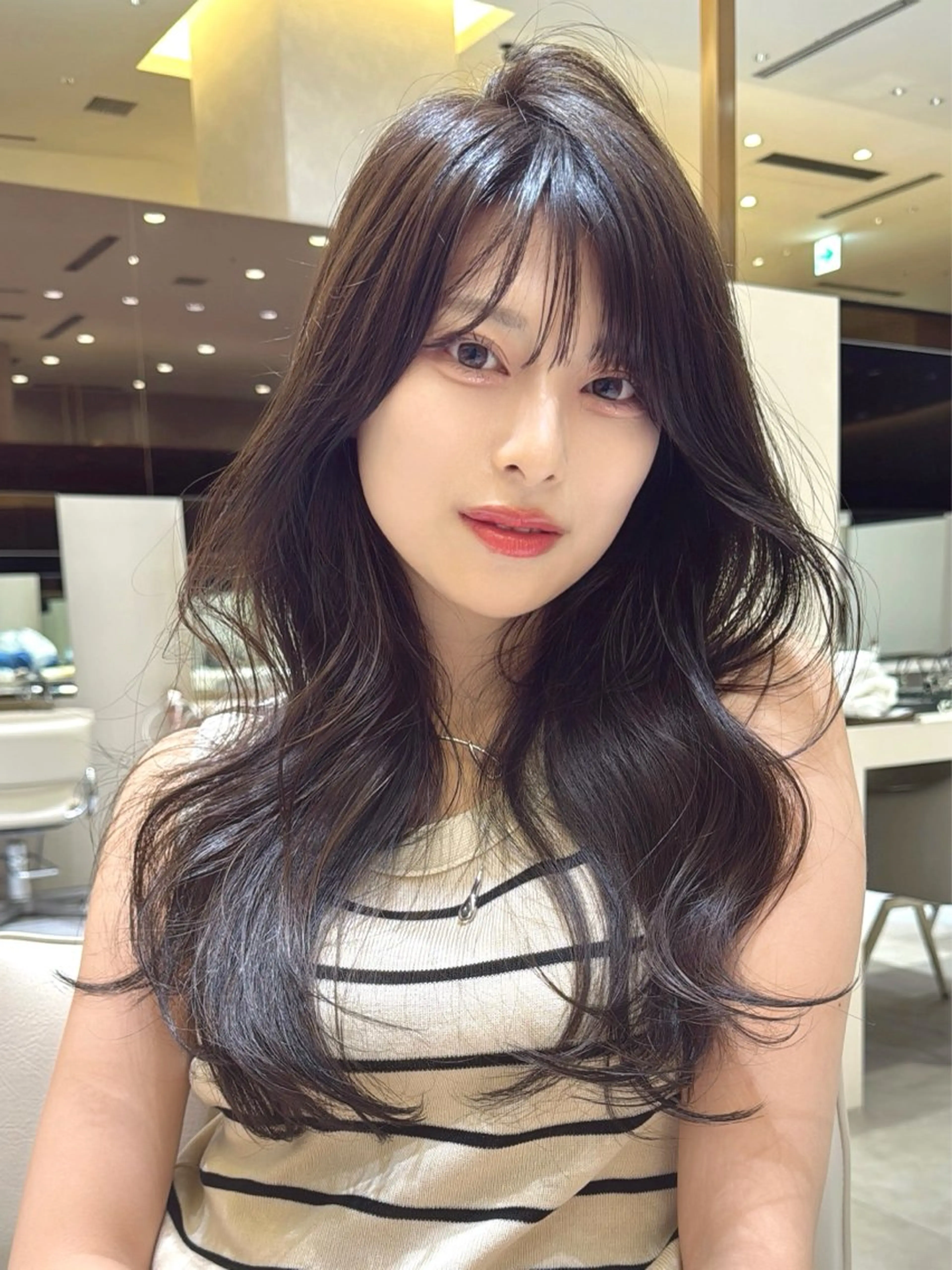 ロング カラー 透明感カラー レイヤーカット トリートメント カット ヘアカラー トリートメント 西宮ガーデンズ k-two土田陸登のヘアスタイル