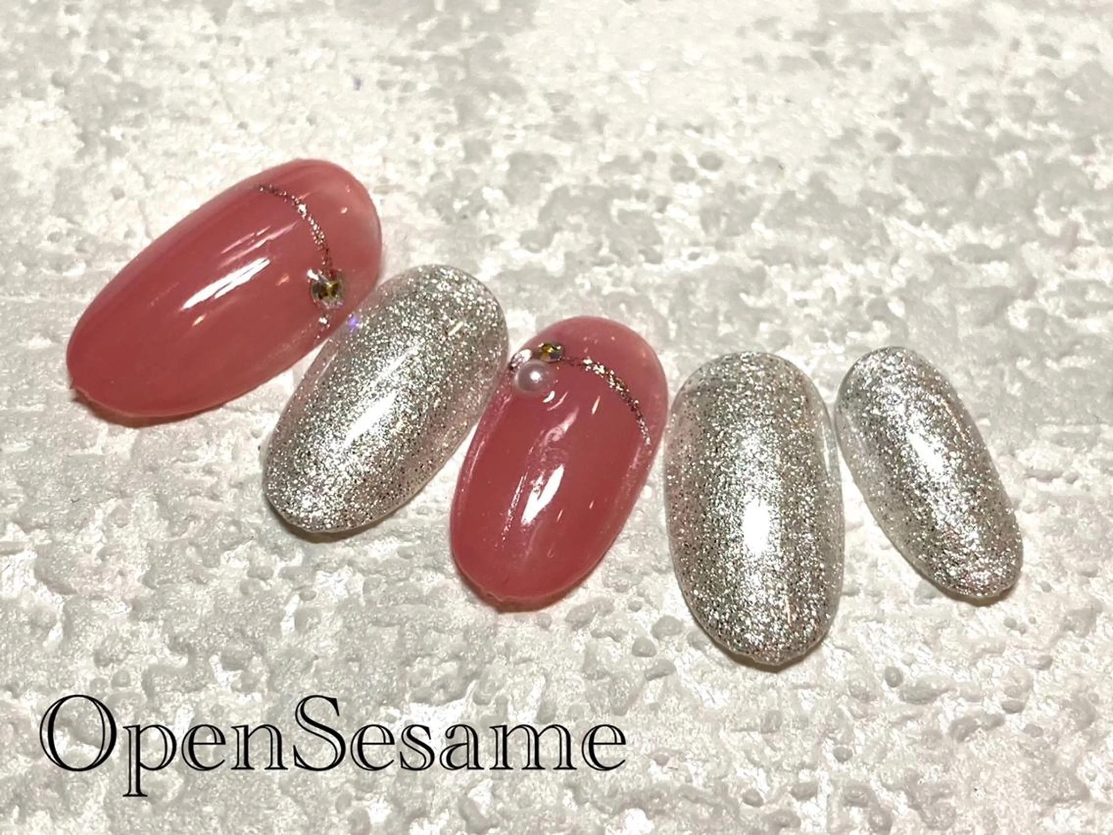 ネイル 遠藤 志乃のネイルデザイン