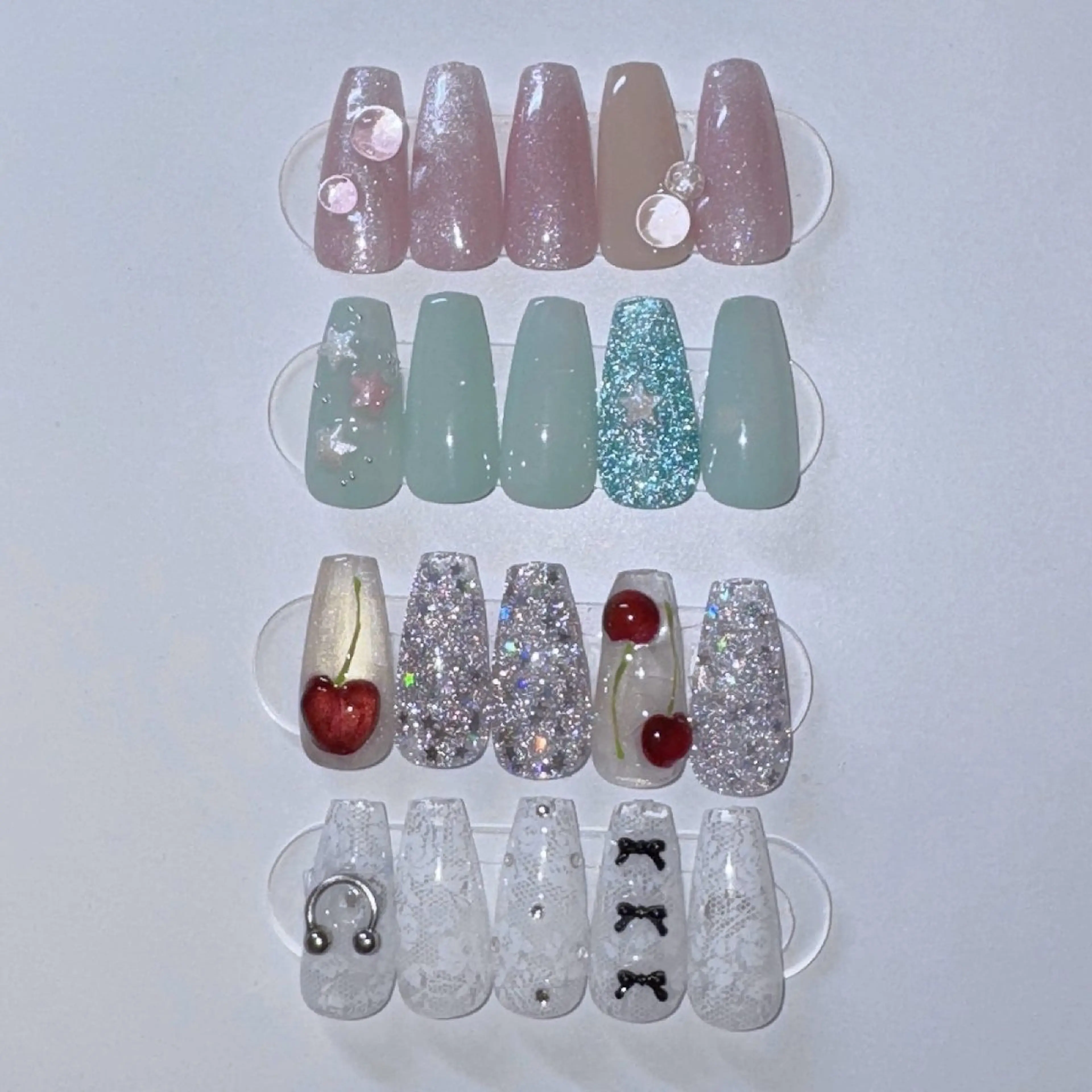 ネイル フラッシュネイル ハンドネイル RIEKO🍒 ワンホン♡推しネイルのネイルデザイン