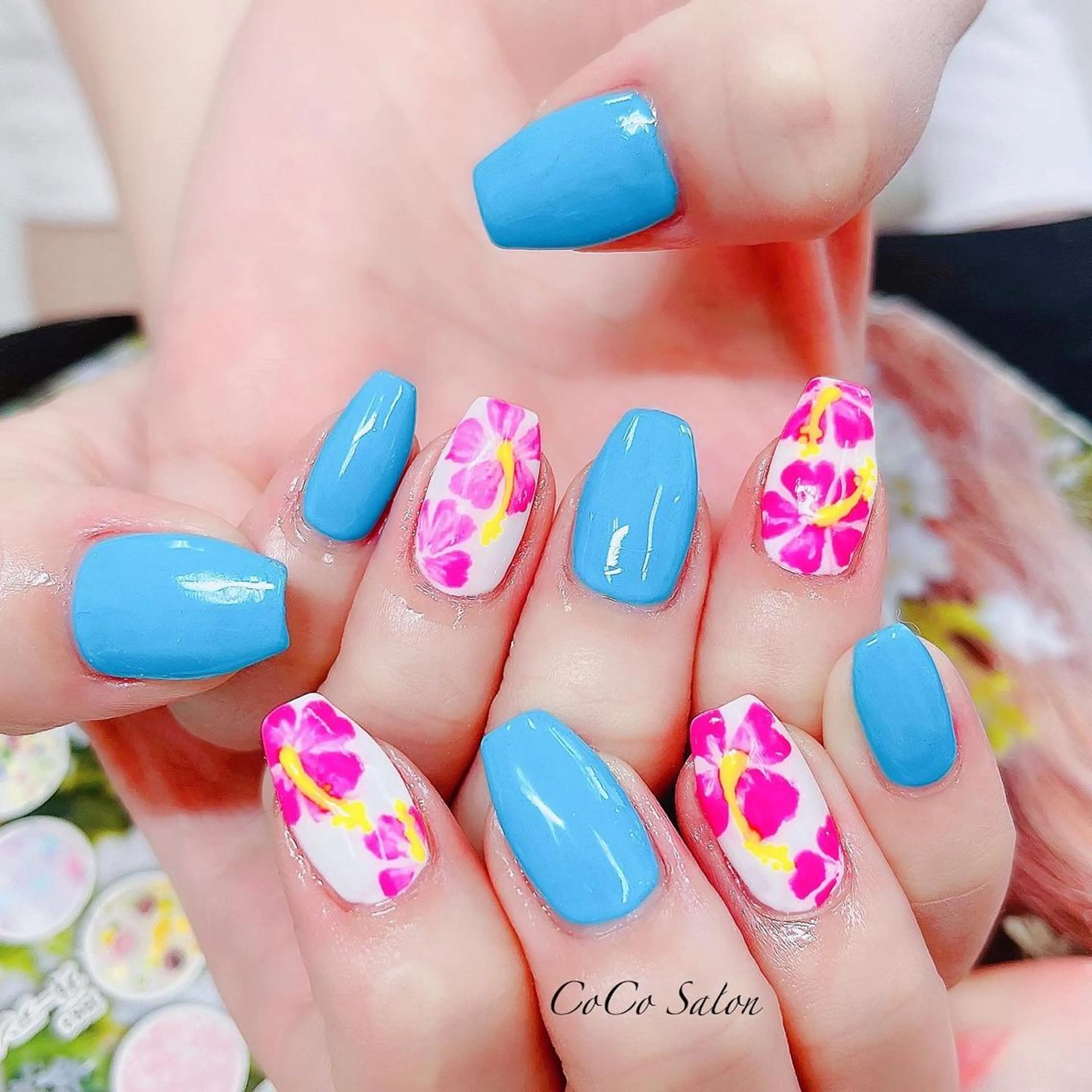 ネイル 成人式 長さ出し フラワーネイル ジェルネイル オフィスネイル CoCoSalon ネイル/まつ毛予約のネイルデザイン