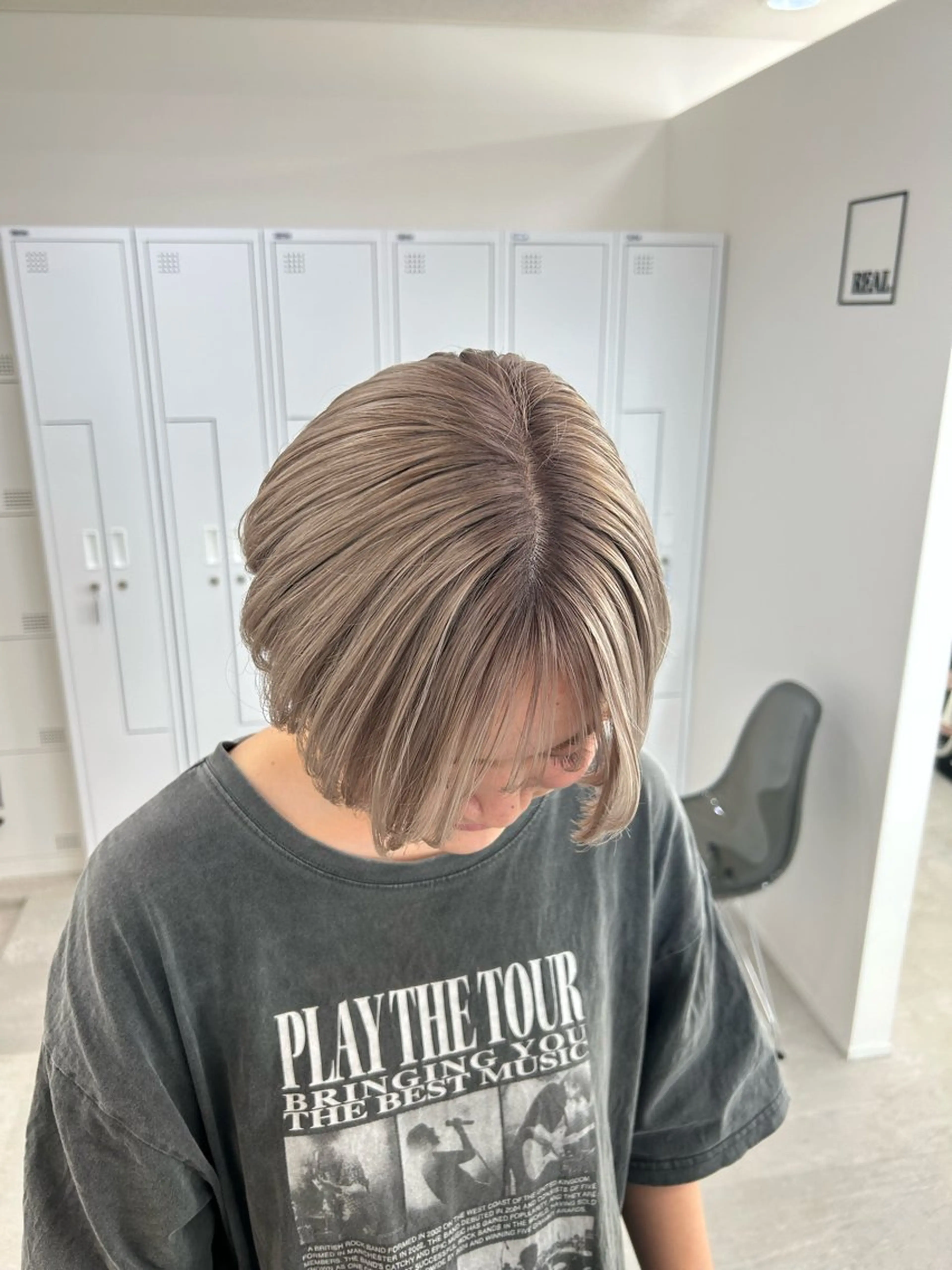 12月限定✂️カット➕ケアブリーチオンカラー🩷🩵の写真