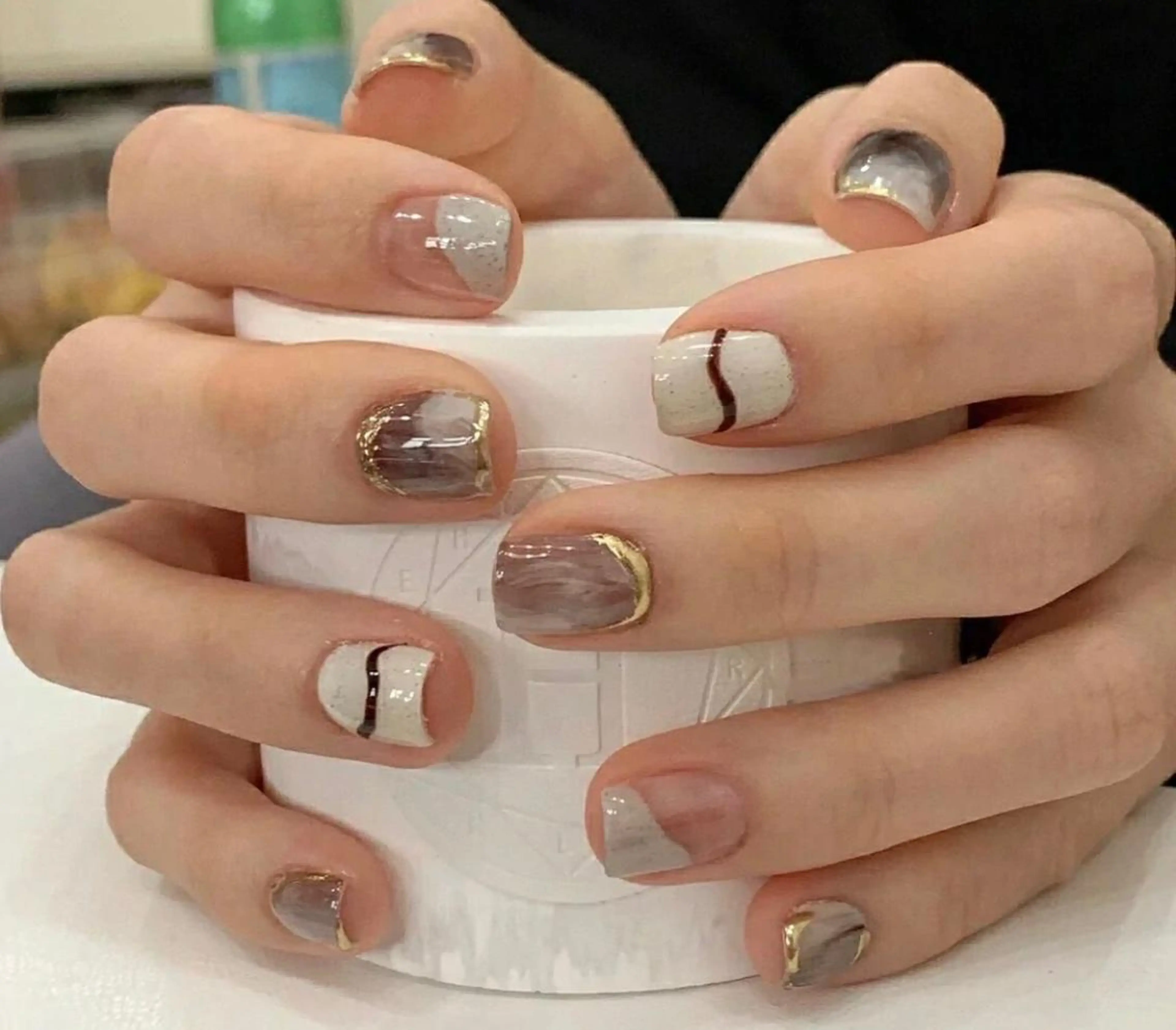 ネイル ハンドネイル VIVIAN リサのネイルデザイン