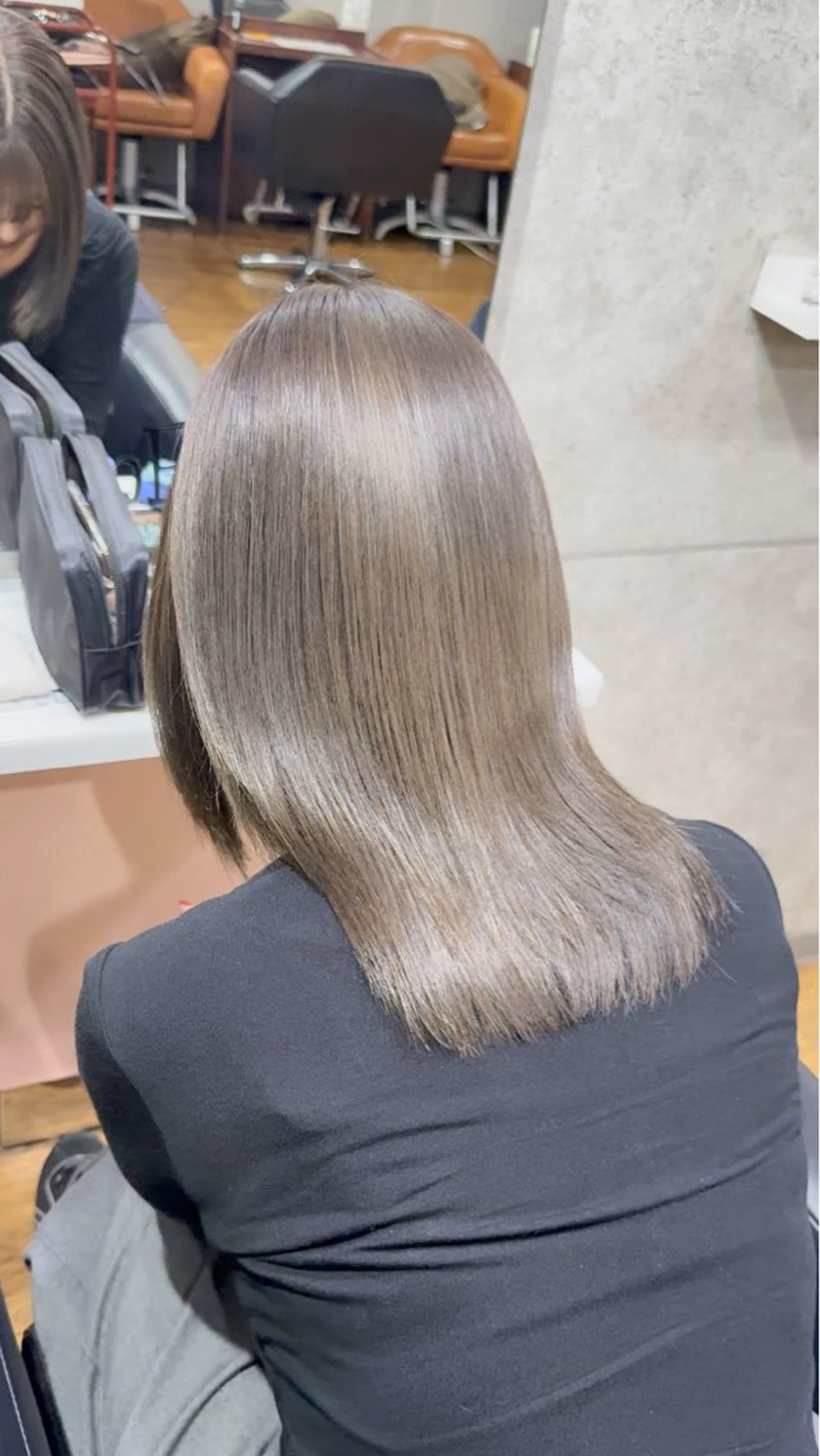 セミロング カラー ヘアカラー トリートメント mEg hair creation川崎矢向店所属・✨️複雑履歴特化 美容師アトム✨️のヘアスタイル