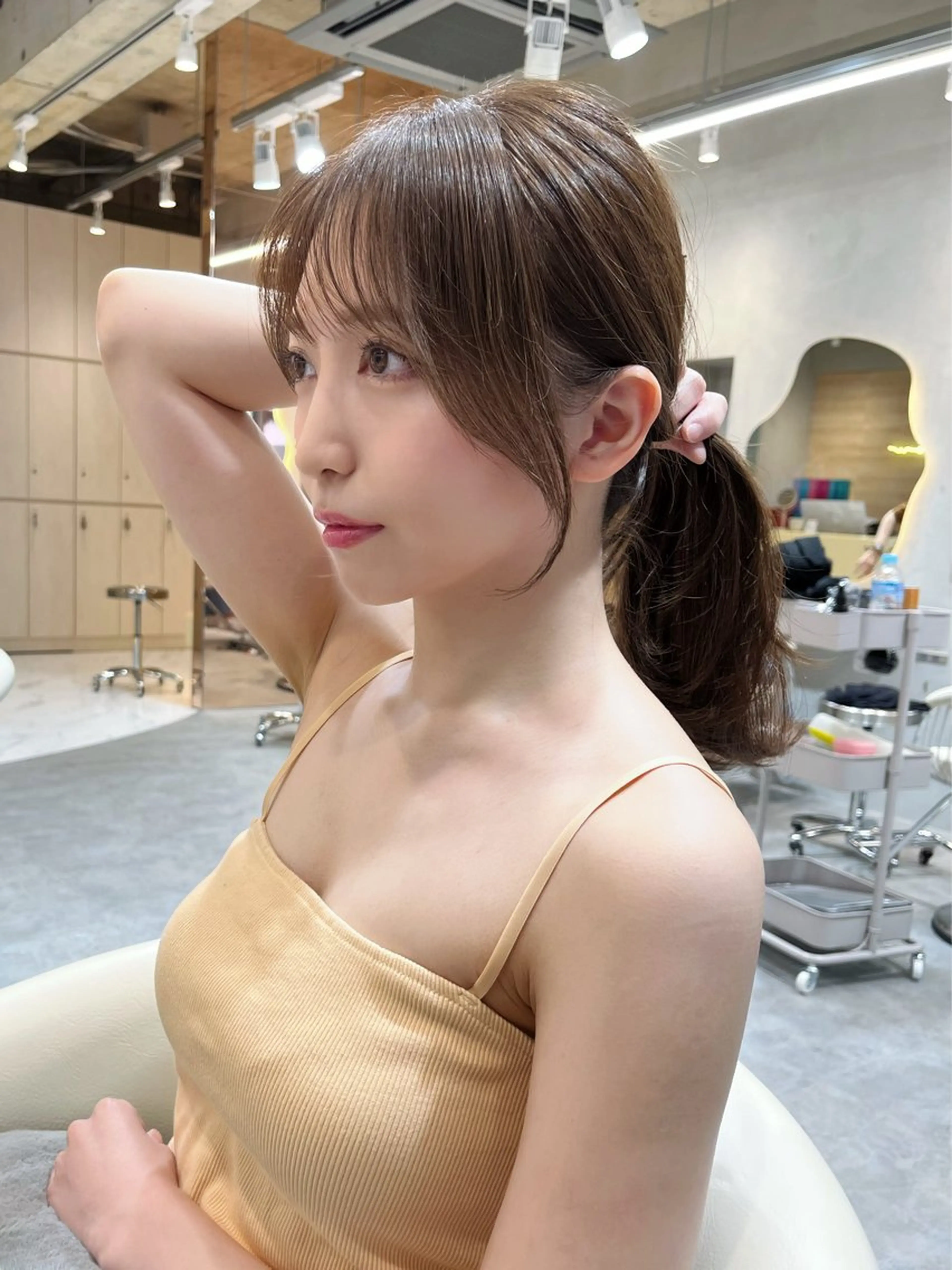 ロング カラー ベージュカラー グレージュ 顔周りカット 韓国風ヘア レイヤーカット レイヤーカット 大宮　蒲生優のヘアスタイル