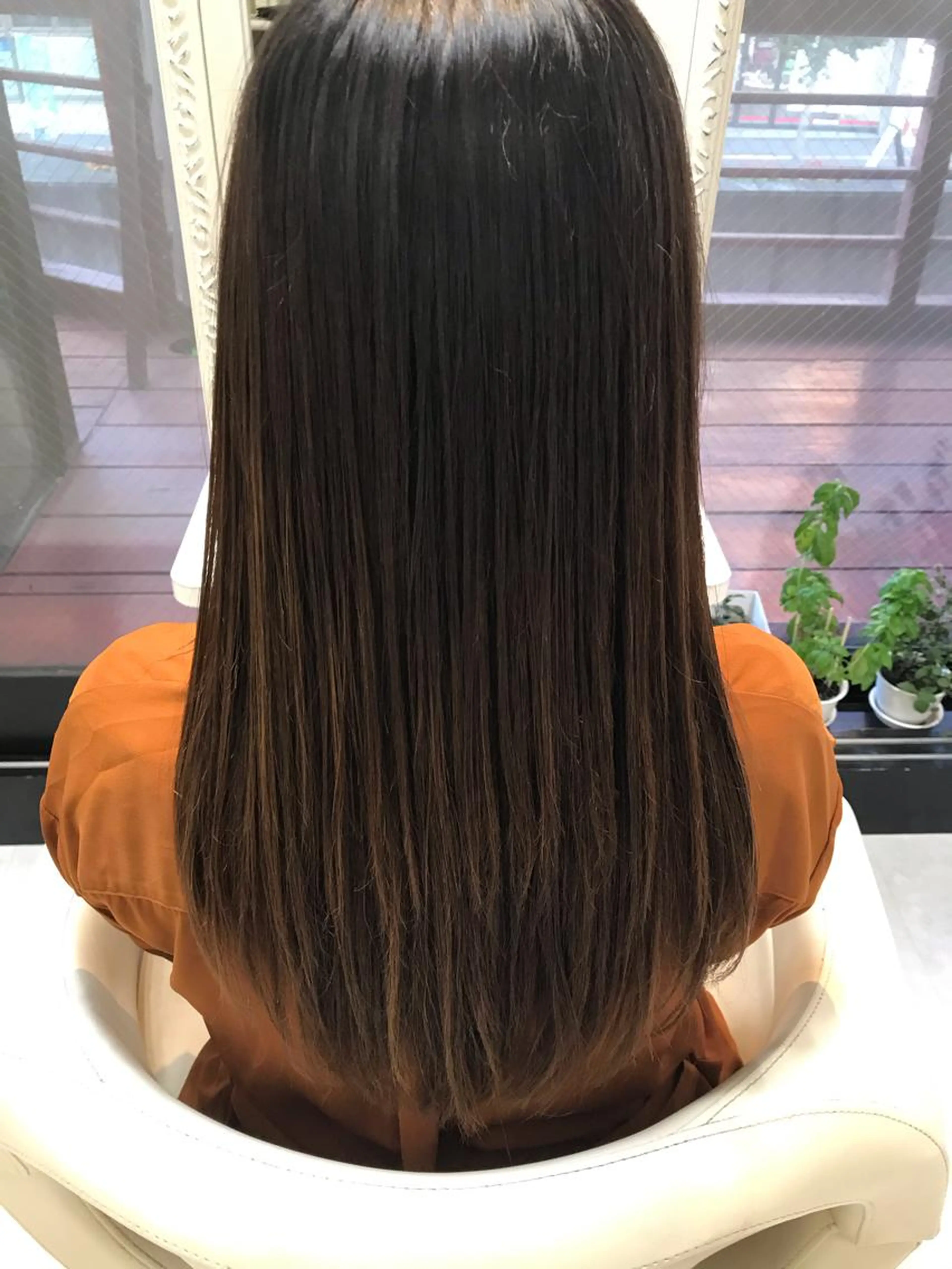 モテ髪GET✨定番ナチュラルヘア🍀【憧れのサラサラなストレート】カット +縮毛矯正 +トリートメントの写真