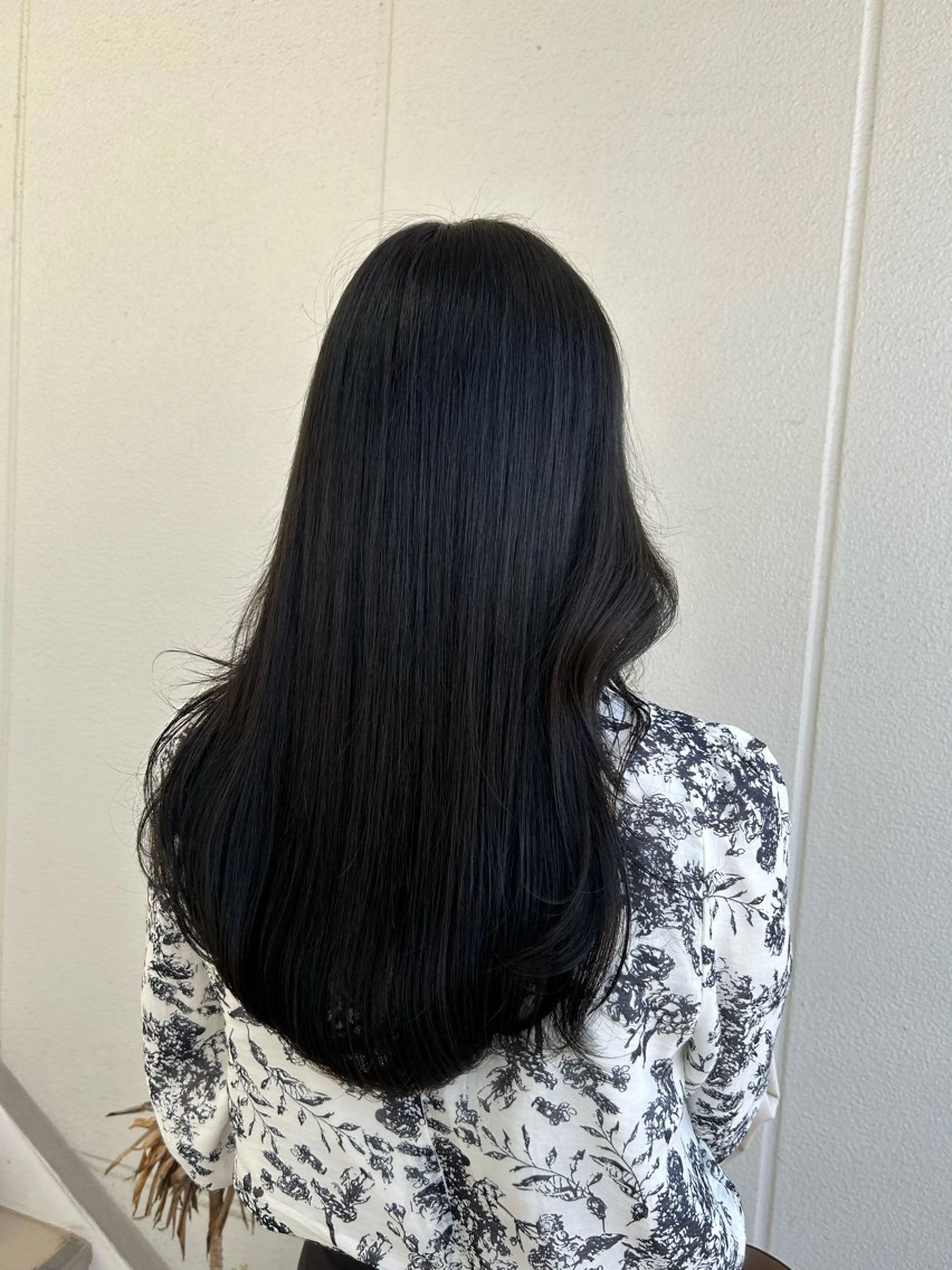 ロング カラー ヘアアレンジ 黒髪 ナチュラルブラック 《暖色/韓国hair 》🇰🇷桑原ユキネのヘアスタイル