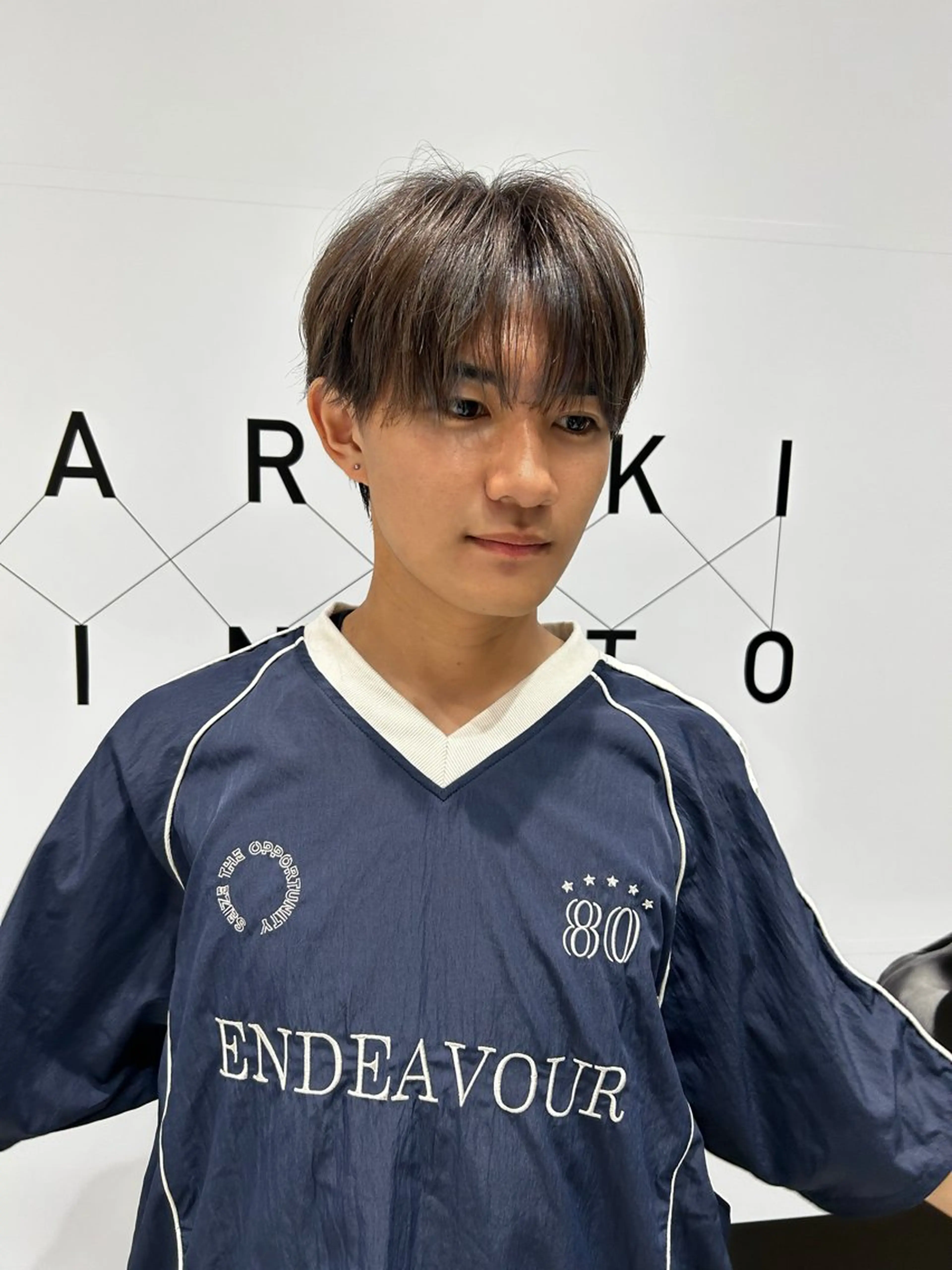 カラー メンズ メンズハイライト ブルーカラー ブルーバイオレット ハイライトカラー バイオレットカラー ヘアカラー For.c.c.c.c所属・近藤 ちかのヘアスタイル