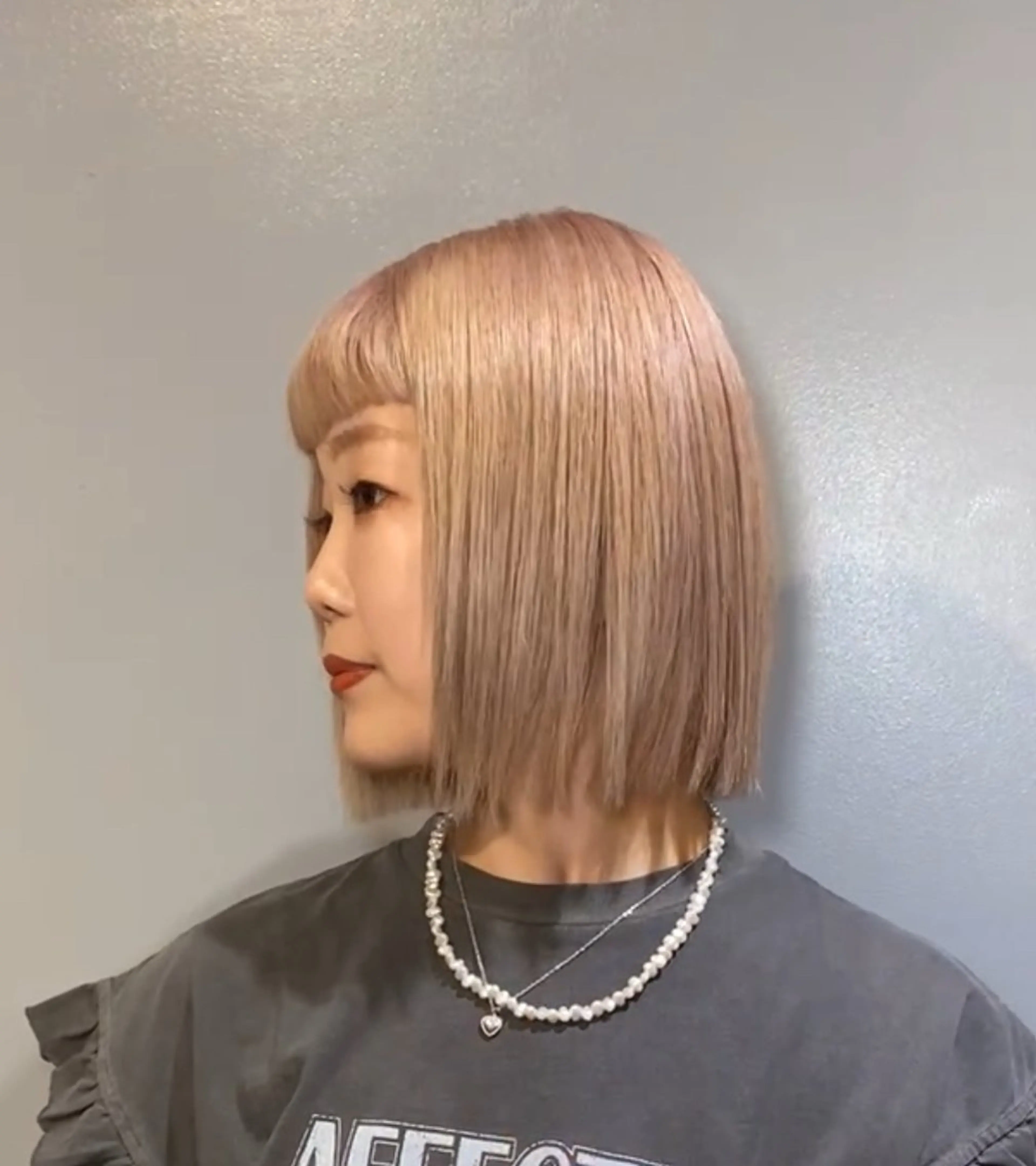 ショート カラー ベージュカラー ブリーチ ケアブリーチ 透明感カラー ハイトーンカラー ヘアカラー トリートメント メンズカット/パーマ 艶カラーTAIGA︎のヘアスタイル