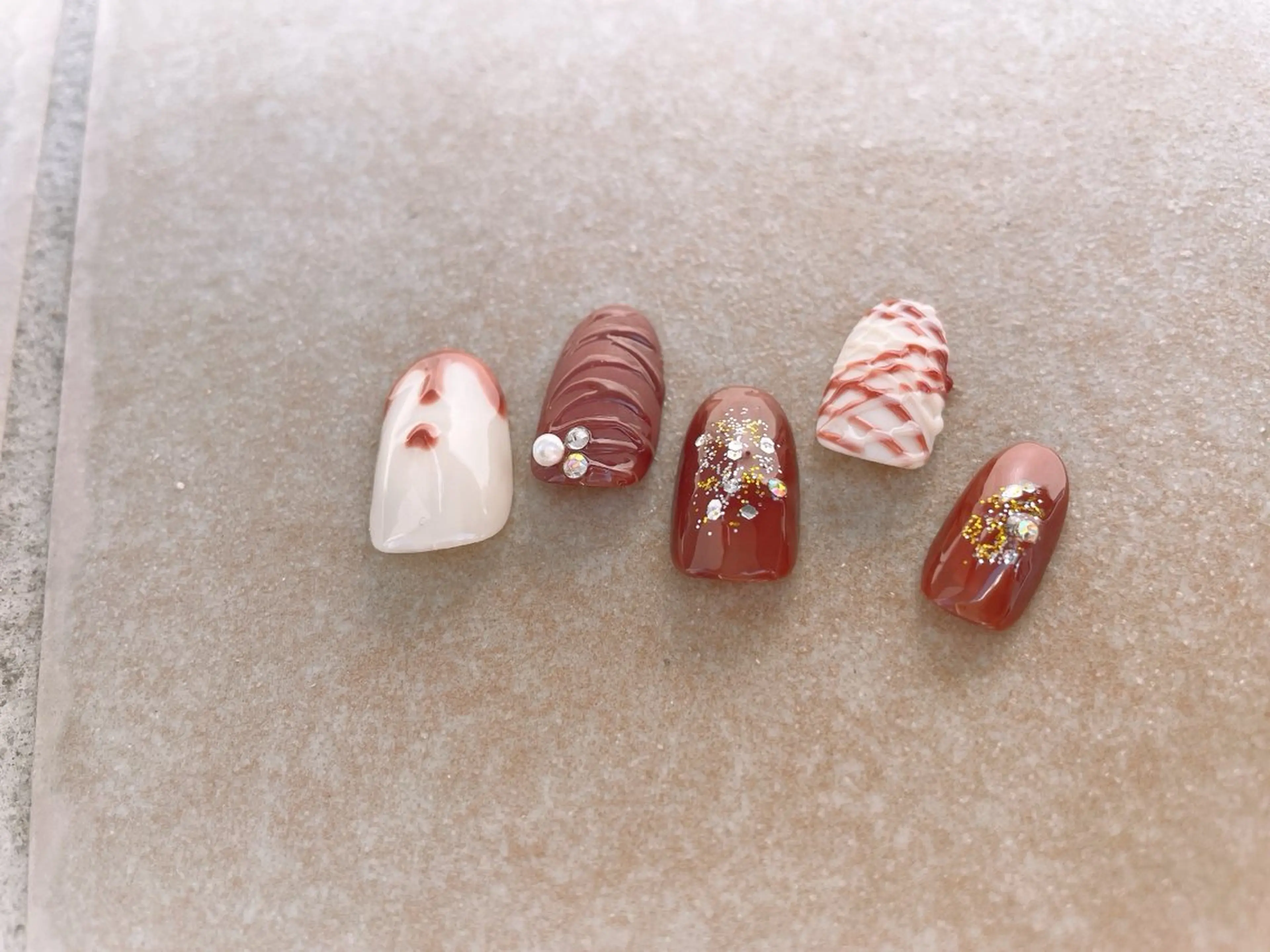 ネイル バレンタイン 頑張る女性の味方✴︎ M.i　nail ♡のネイルデザイン