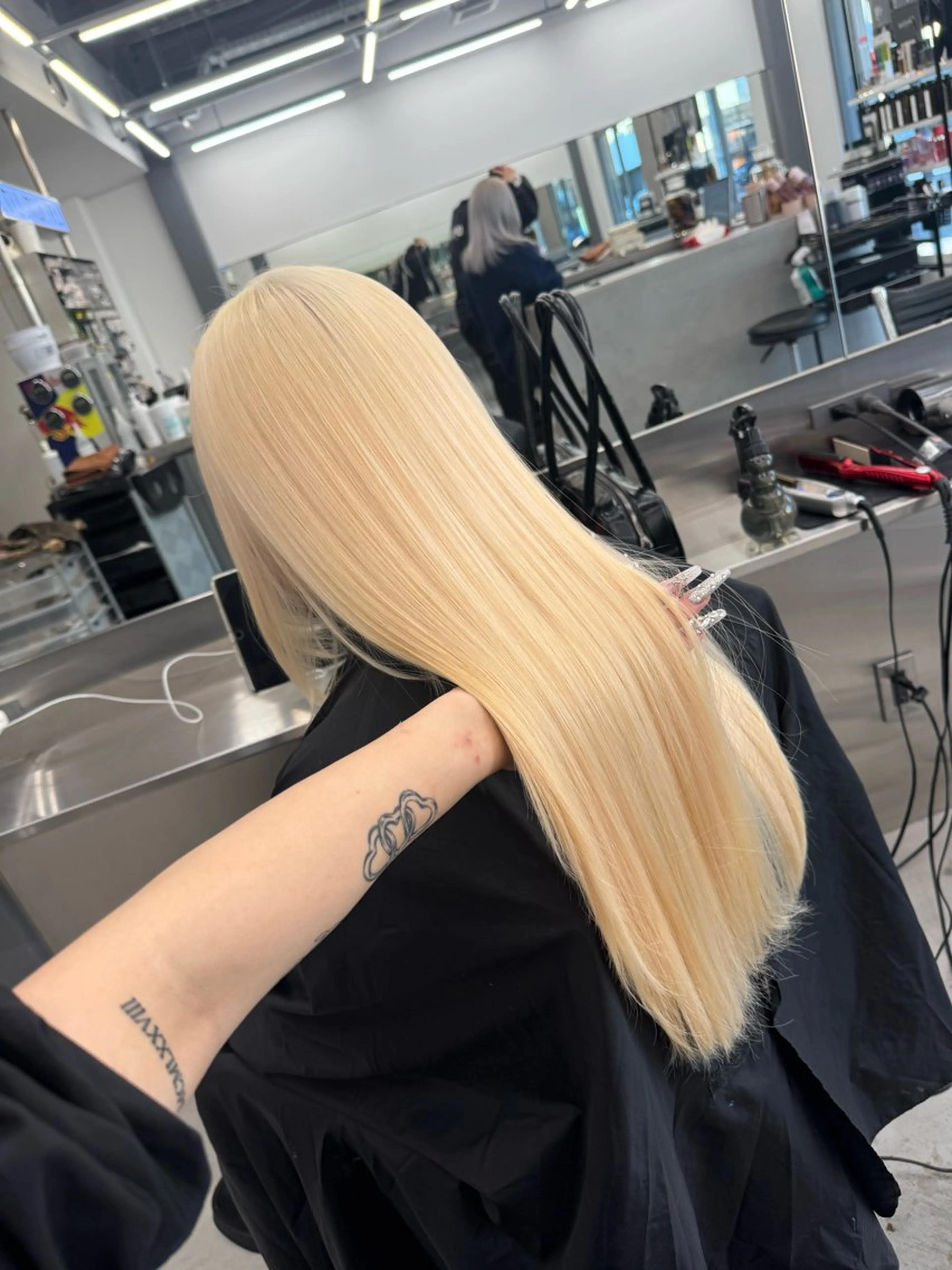 ロング ヘアカラー トリートメント 髪質改善🫧透明感 🤍Kurahaのヘアスタイル