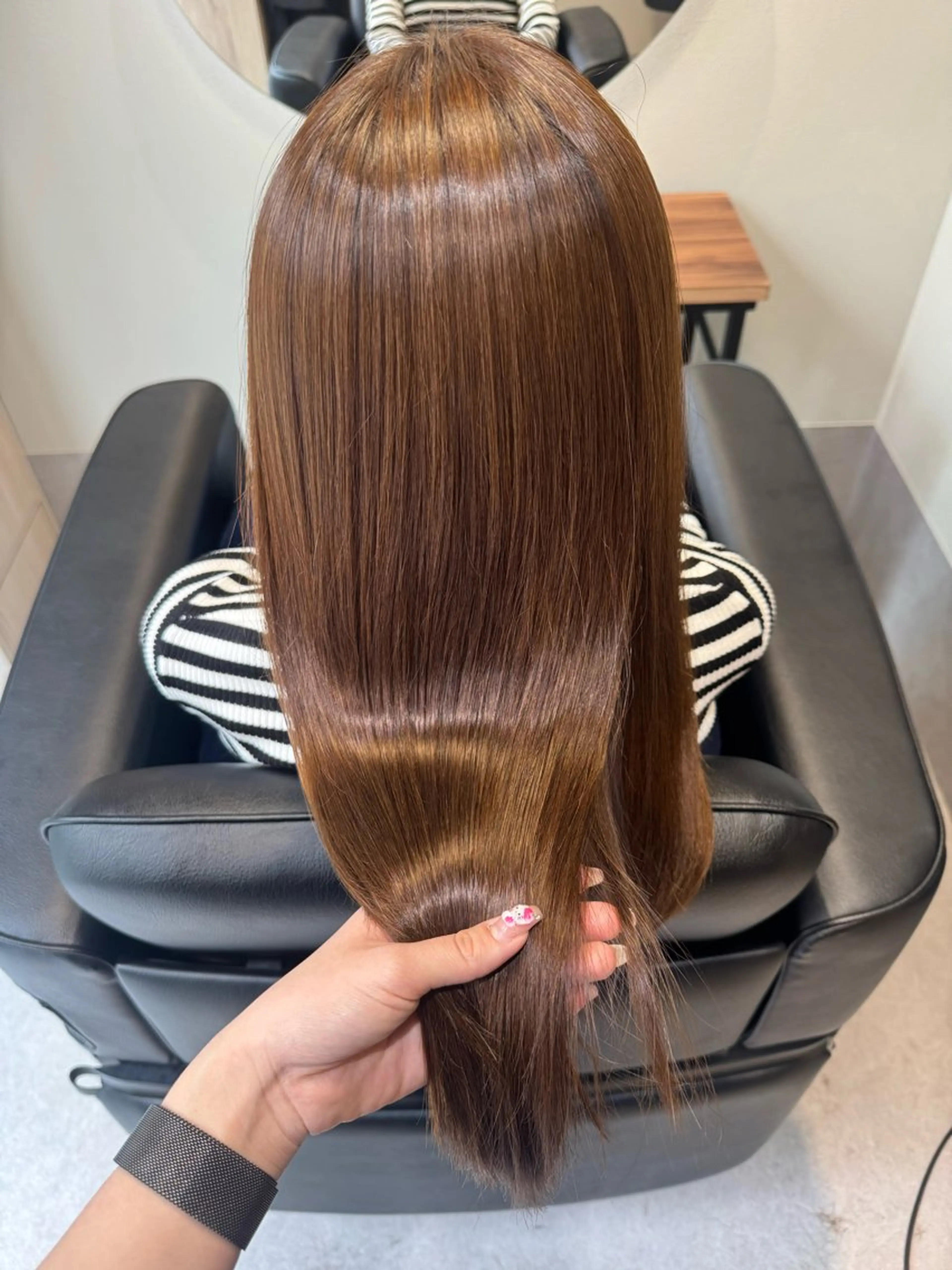 ロング トリートメント NAVY 橋本心 縮毛矯正のヘアスタイル