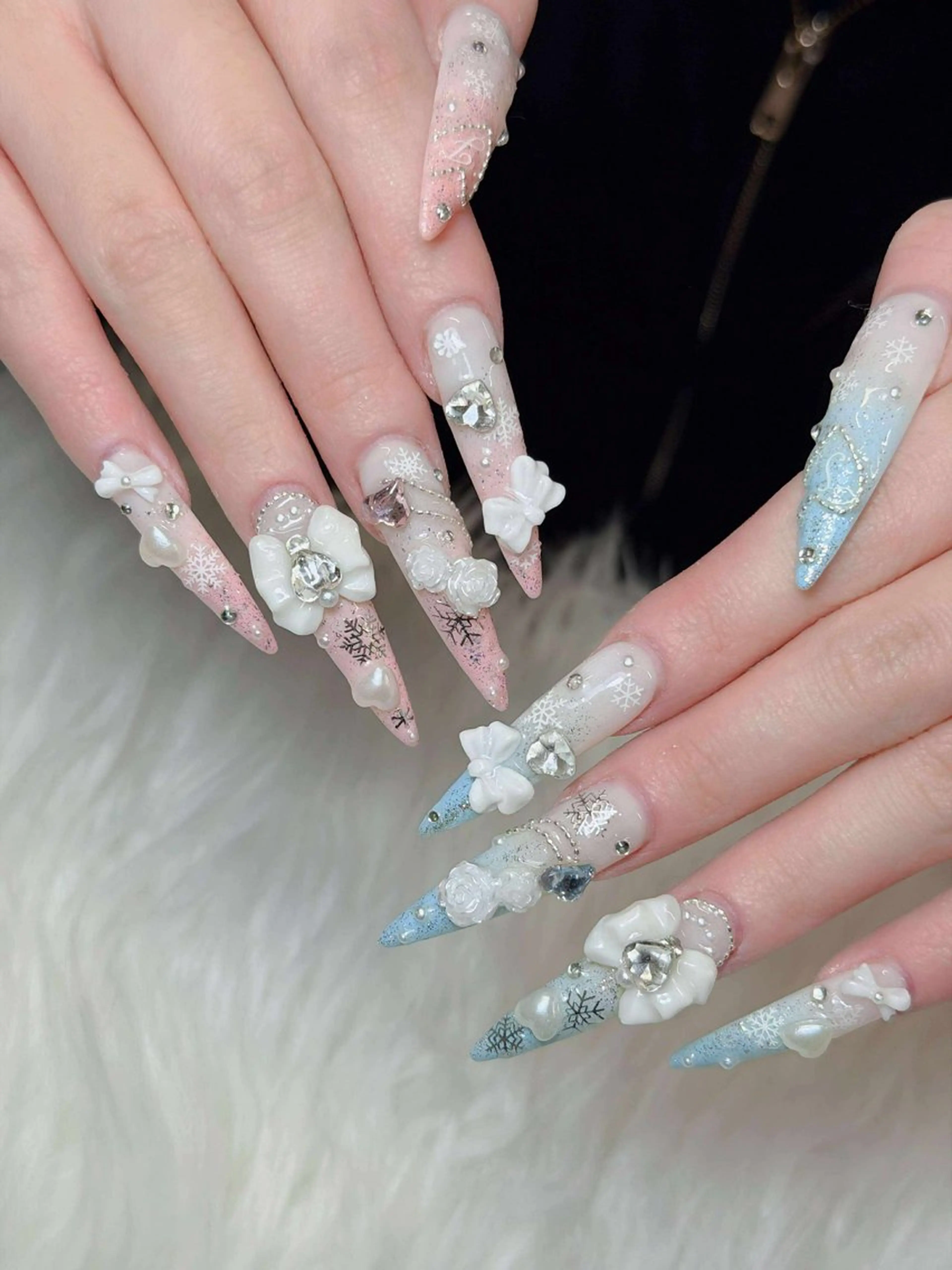 ネイル オーロラネイル チークネイル フットネイル フレンチネイル ハロウィン ハンドネイル Lumi Nail 新大久保3‘のネイルデザイン