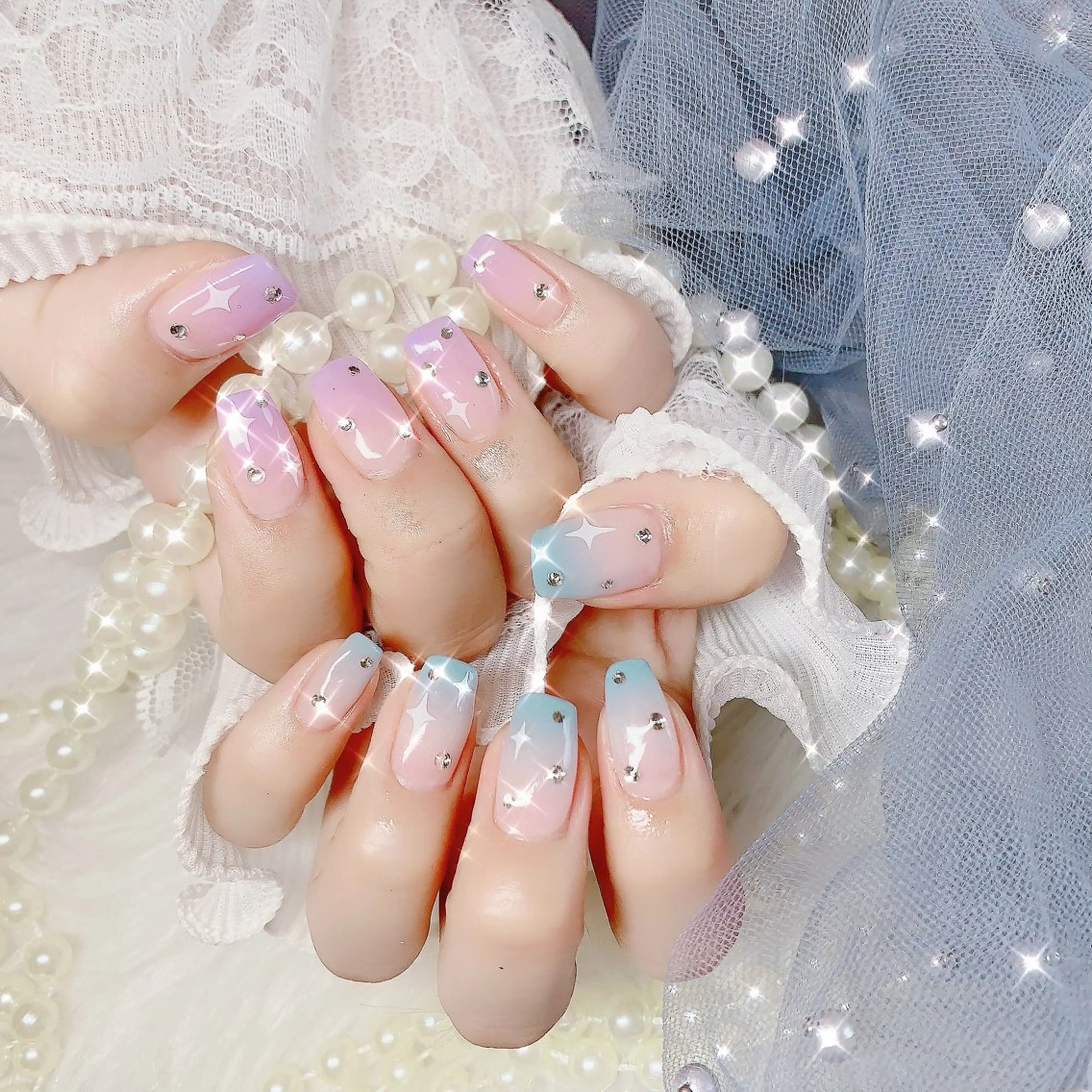 ネイル オーロラネイル 韓国ネイル ワンカラーネイル スカルプネイル シンプルネイル Yudia🦋 azuのネイルデザイン