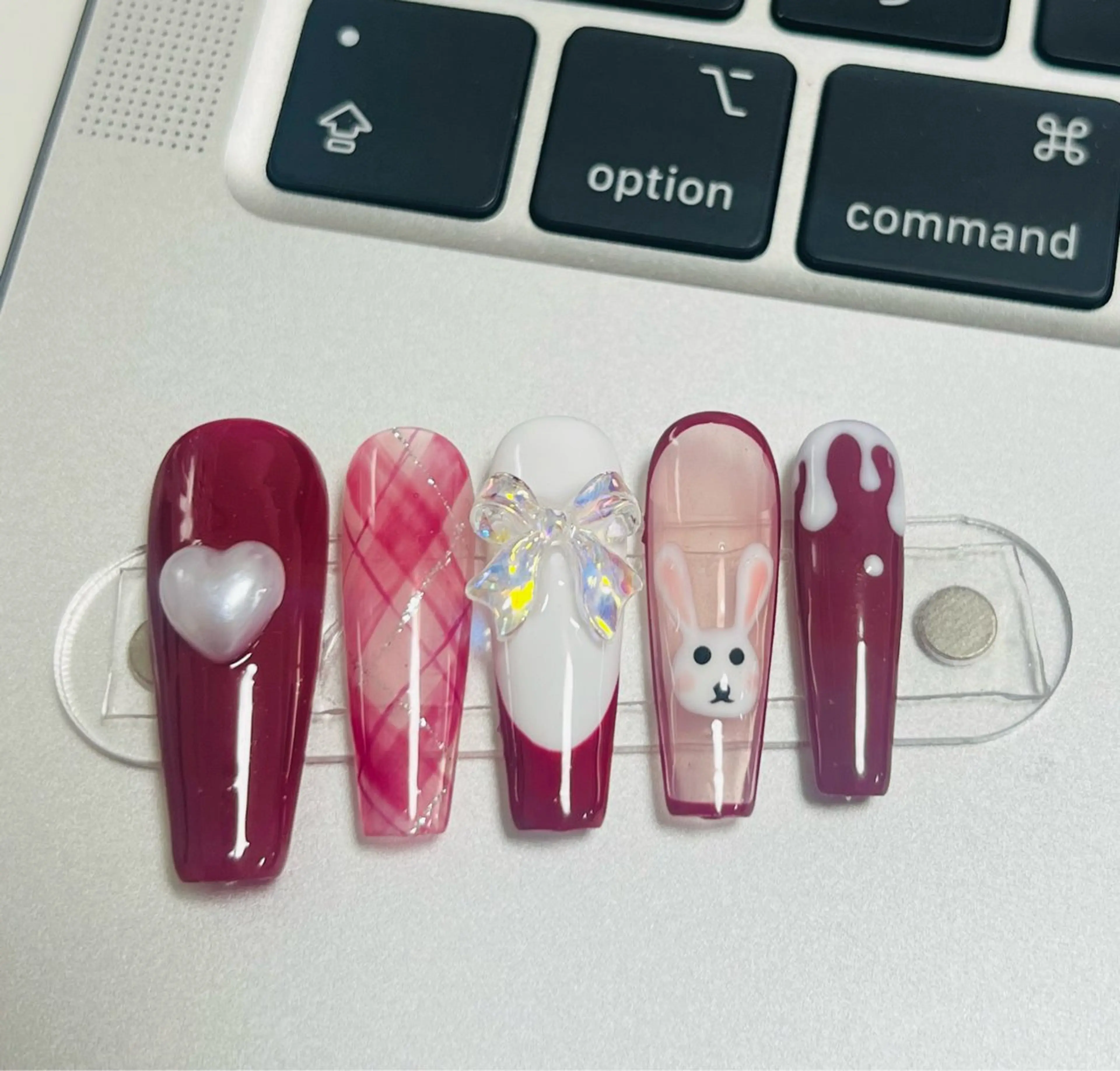 ネイル オーロラネイル チークネイル 長さ出し フットネイル フレンチネイル Lee Nails チップ長さだし専門店のネイルデザイン