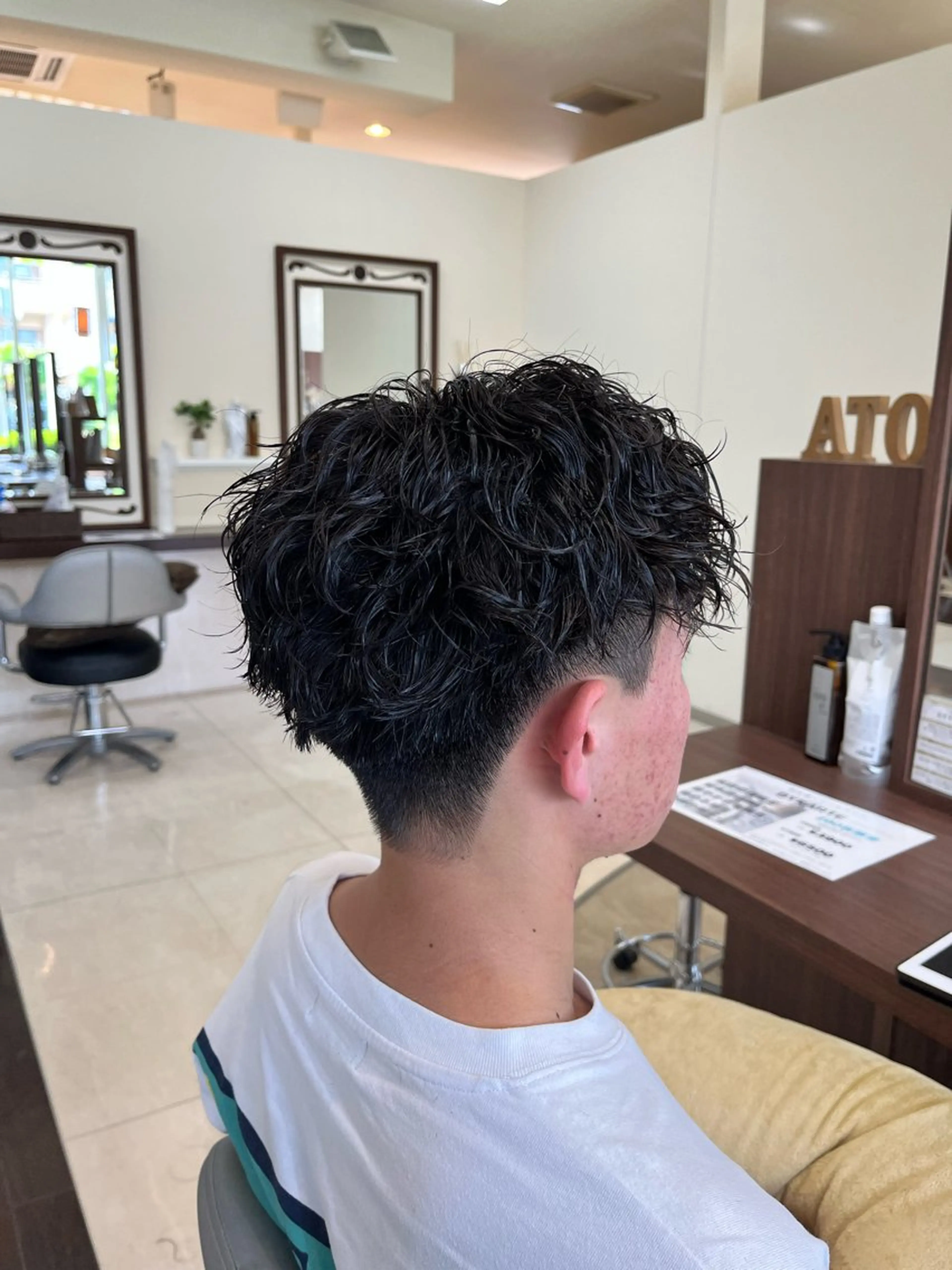 ショート パーマ メンズ センターパート メンズパーマ ツイストスパイラルパーマ 刈り上げ スパイラルパーマ AROH  men's cut&men's perm 船橋店所属・🧊メンズ特化🧊 高木航希のヘアスタイル