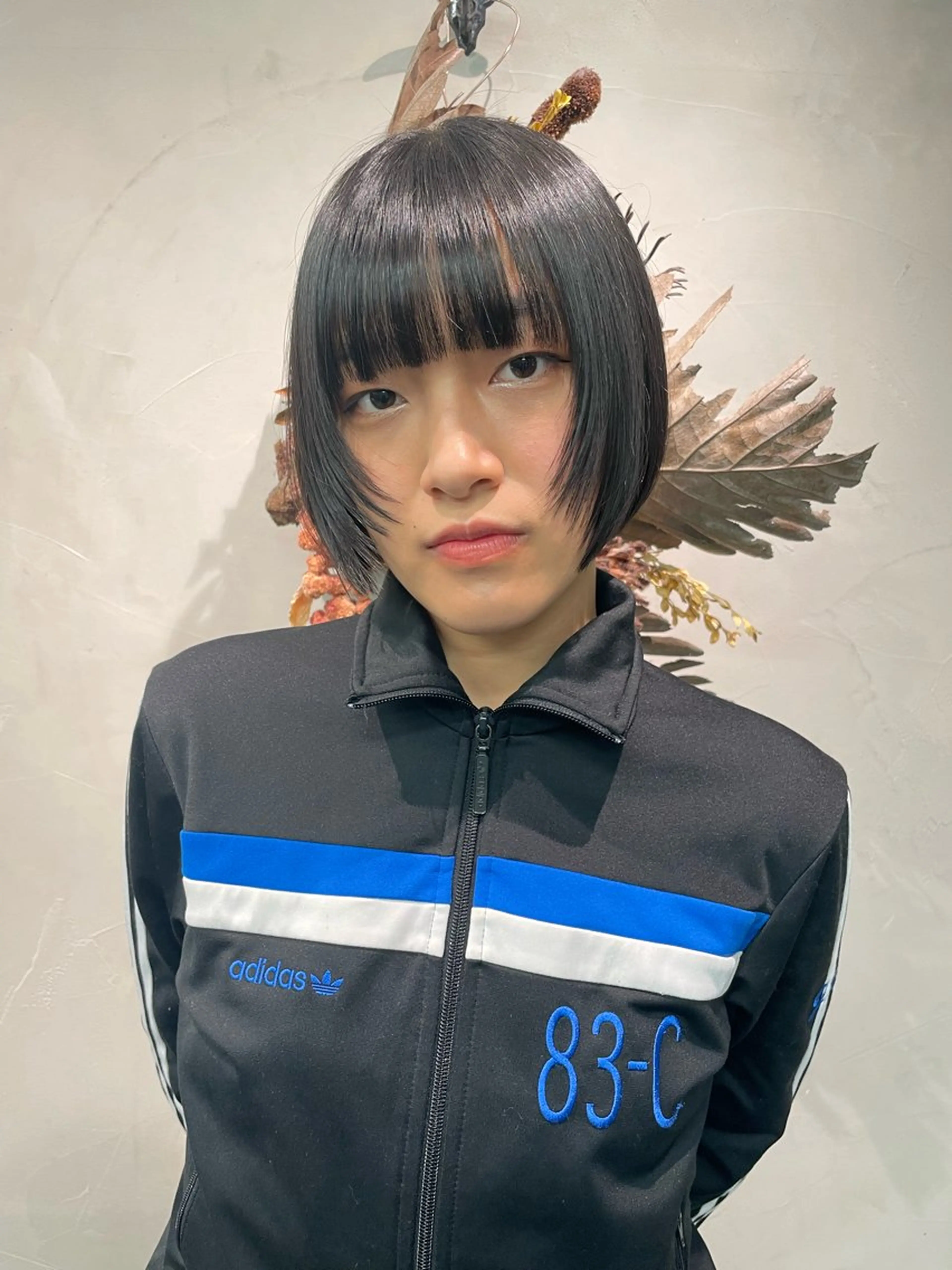 ショート ボブ 顔周りカット レイヤーカット 長野 温佳のヘアスタイル