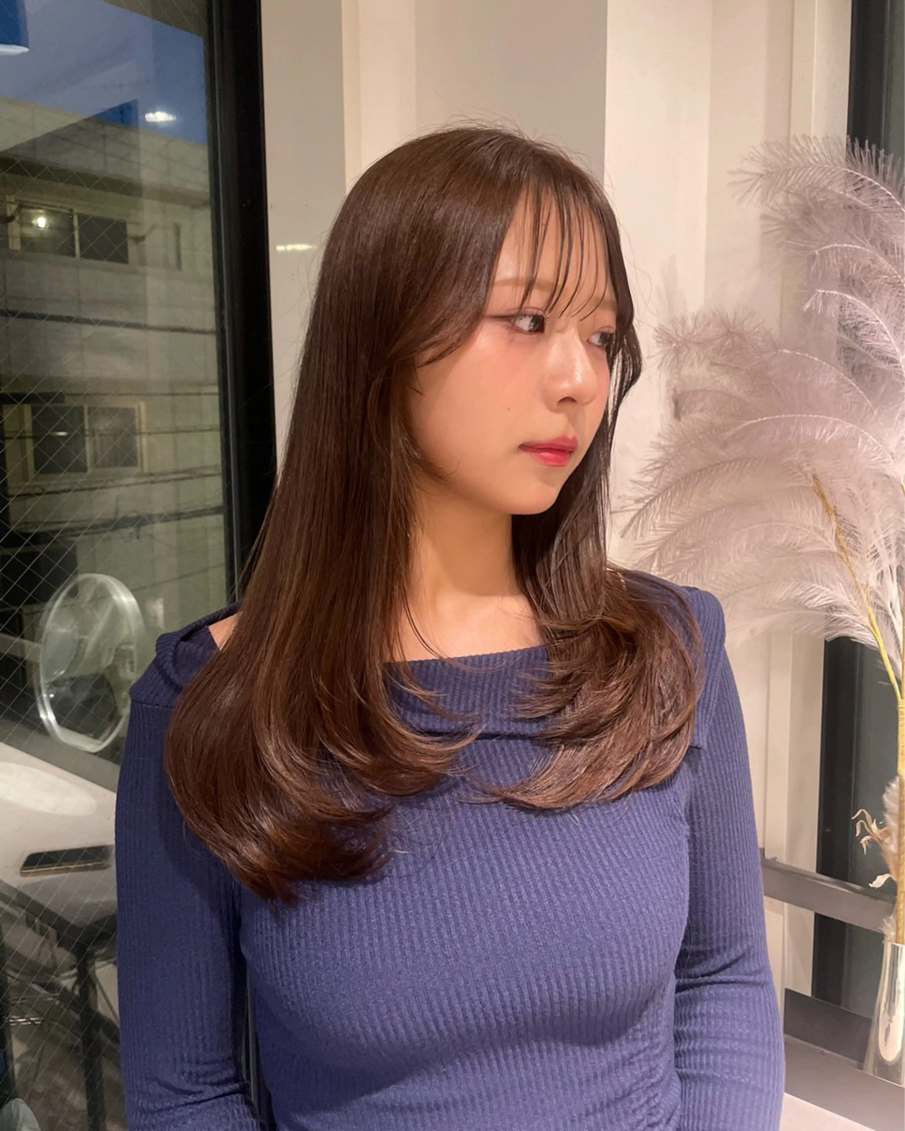 ロング カラー 透明感カラー レイヤーカット カット ヘアカラー トリートメント ヘッドスパ Qin shaire salon 原宿店所属・レイヤーカット 韓国ヘアayameのヘアスタイル