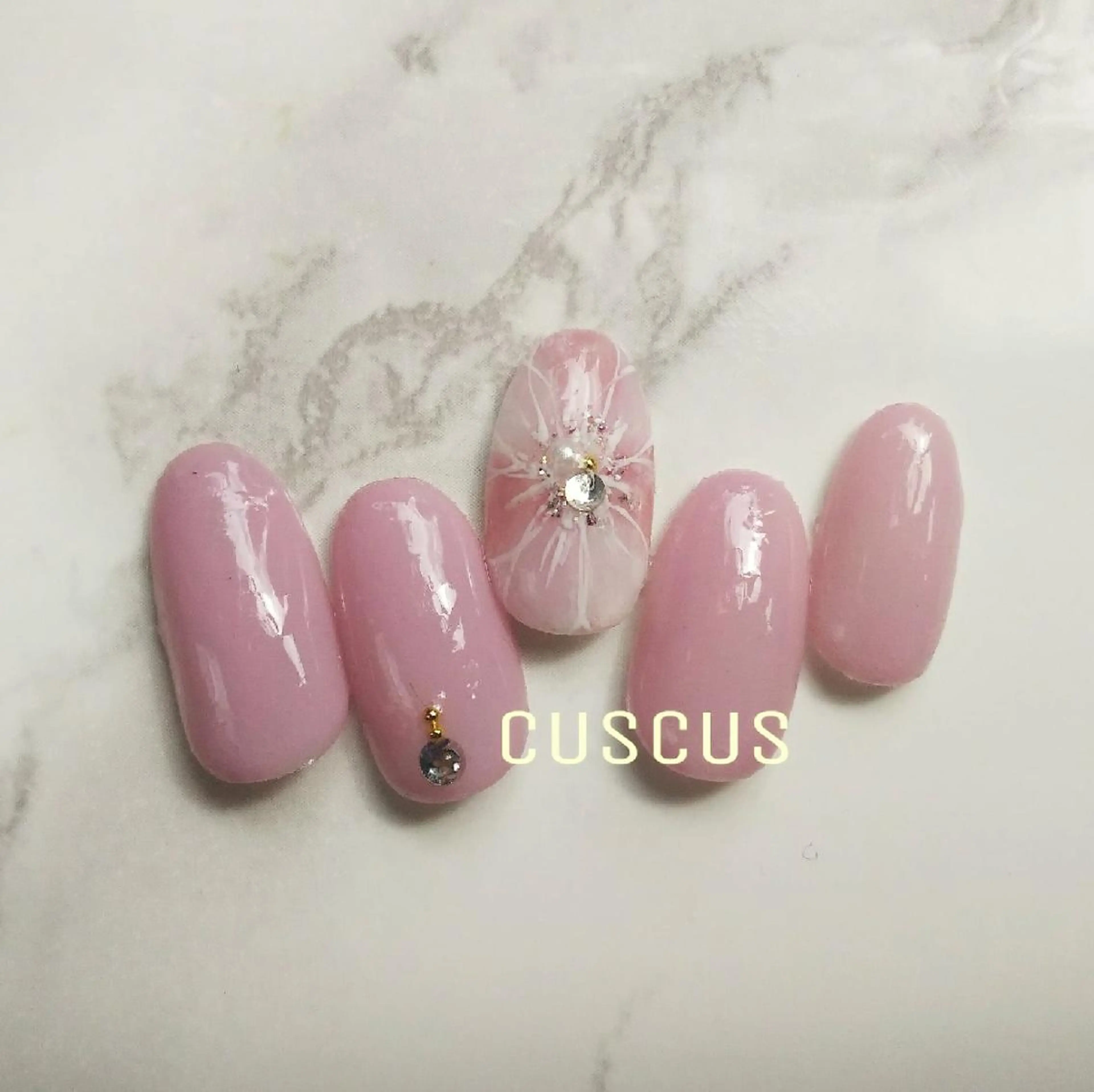 ネイル ＣＵＳＣＵＳ …ｔ.akiのネイルデザイン