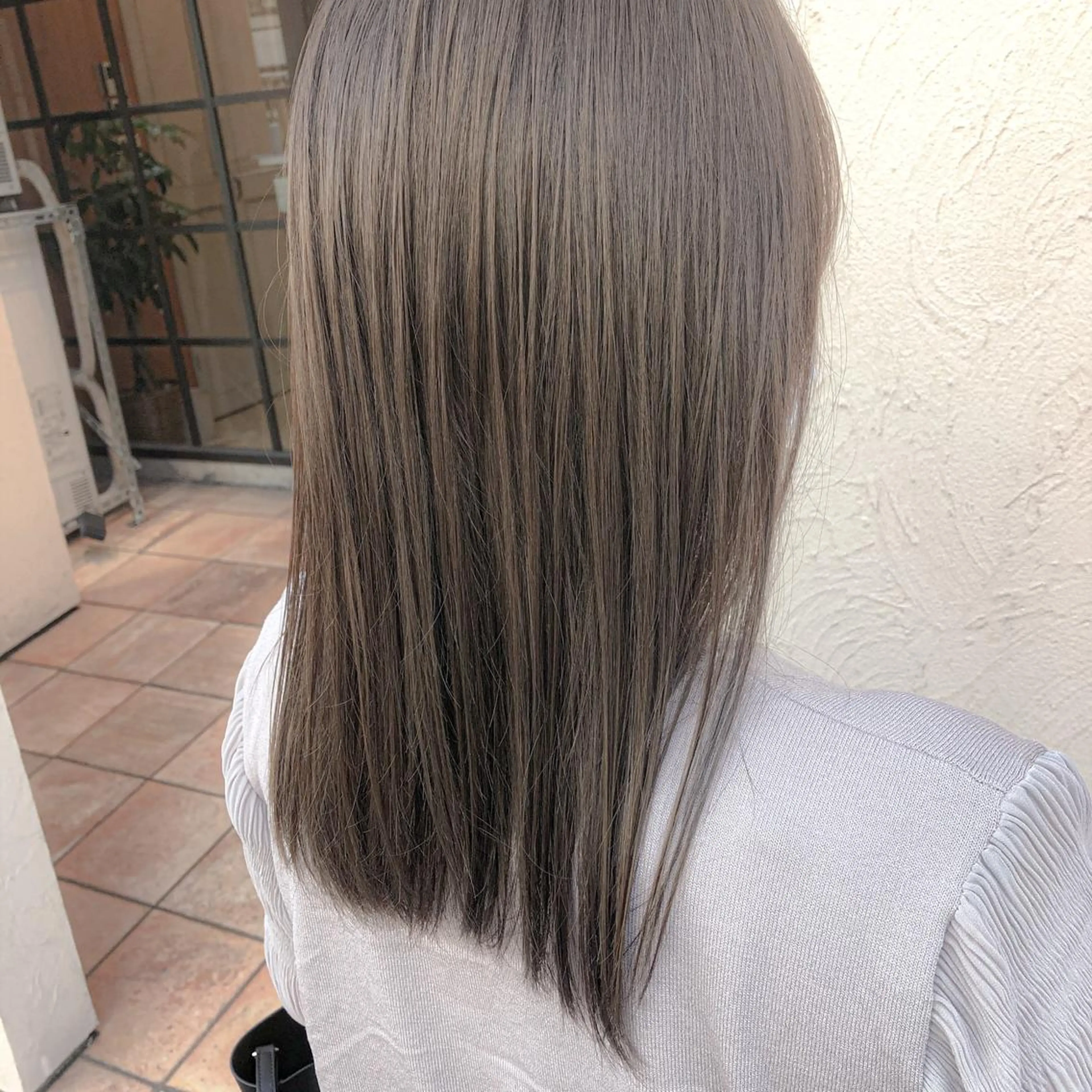 セミロング 縮毛矯正 透明感カラー／メンズ 特化kazumaのヘアスタイル