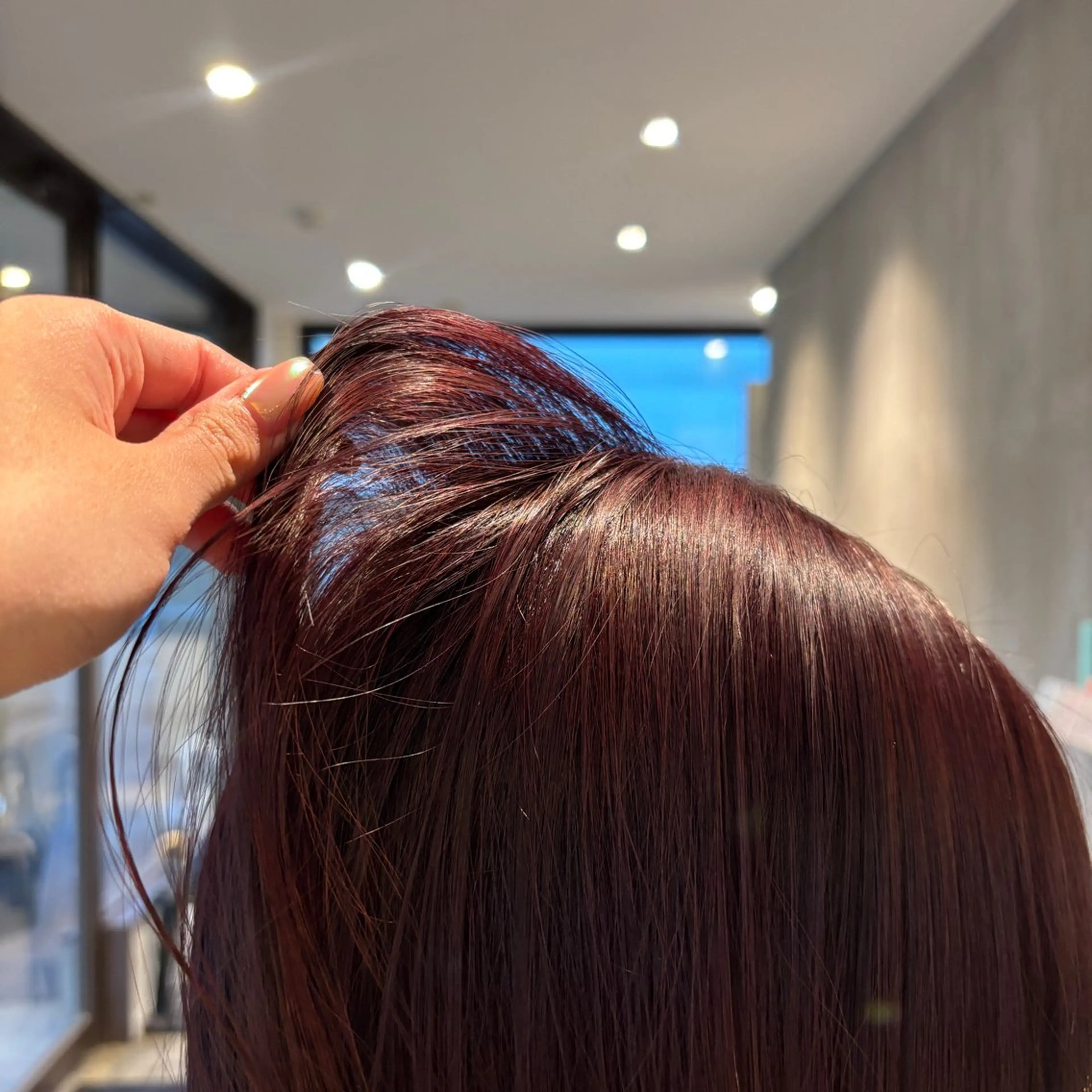 ロング カラー カシス ピンクカラー ヘアカラー トリートメント 小木曽 里華のヘアスタイル