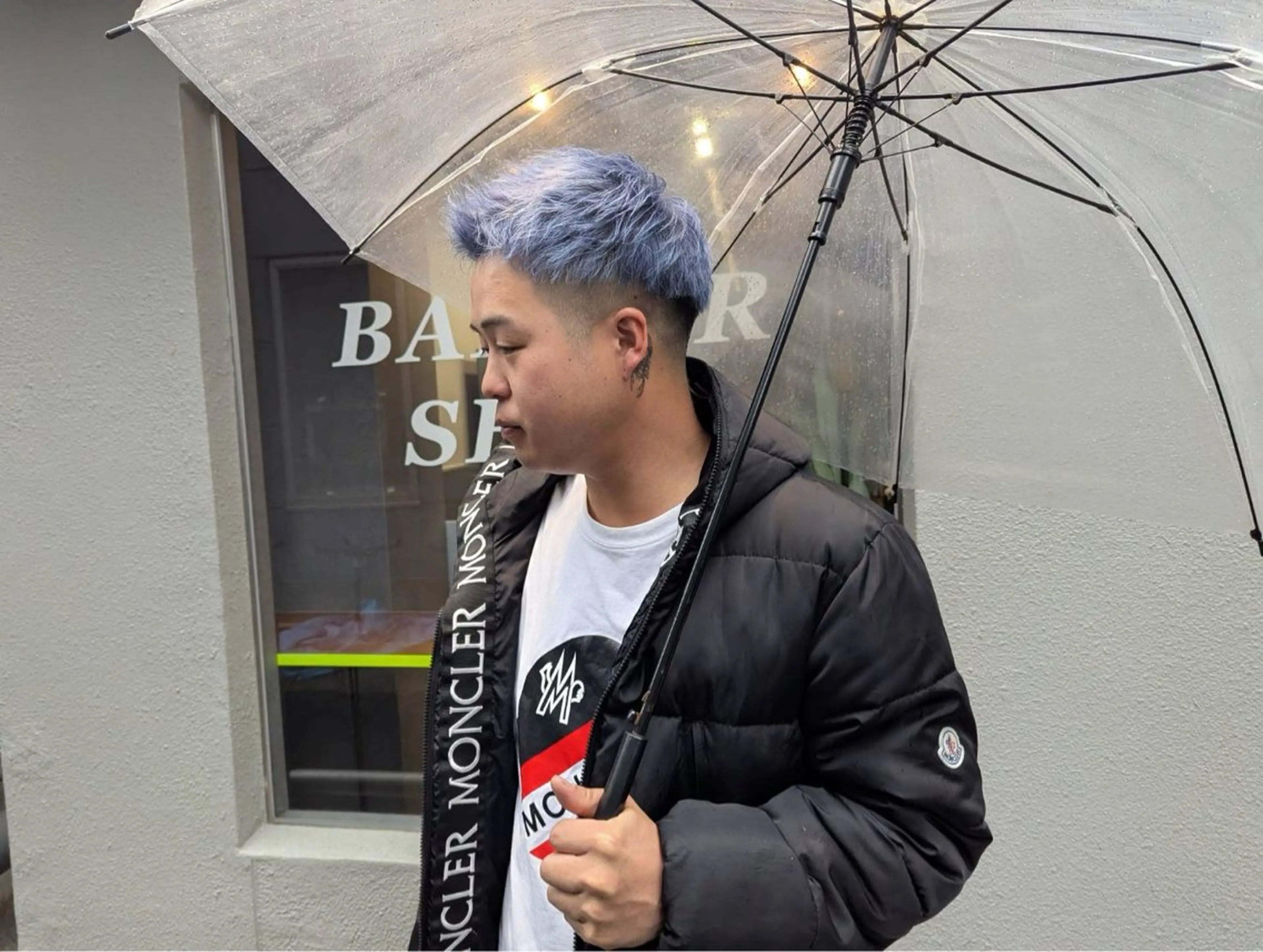 ショート カラー 鶴田 海音のヘアスタイル