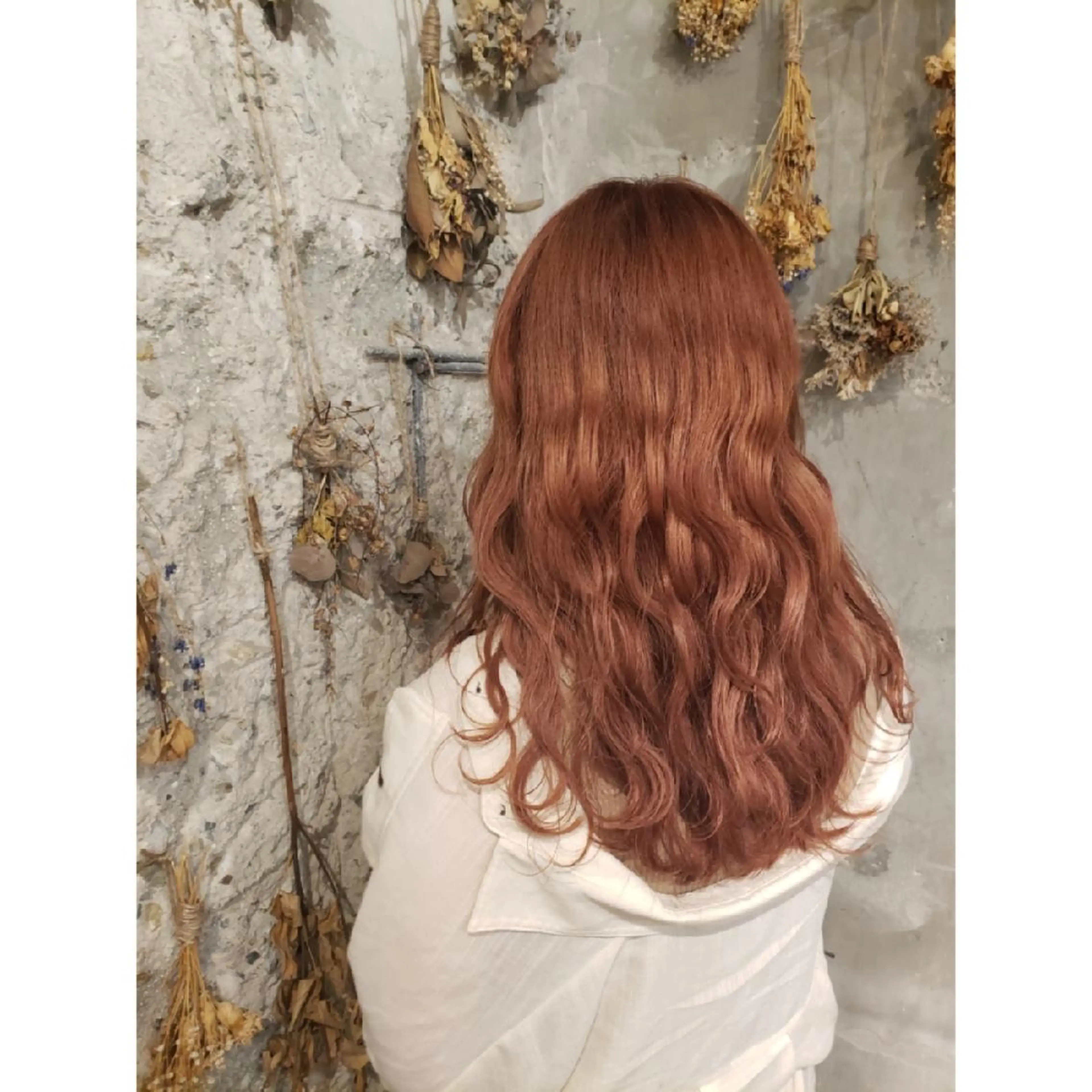 ロング カラー ヘアアレンジ オレンジ ピンクカラー 井尻 柚都歩のヘアスタイル