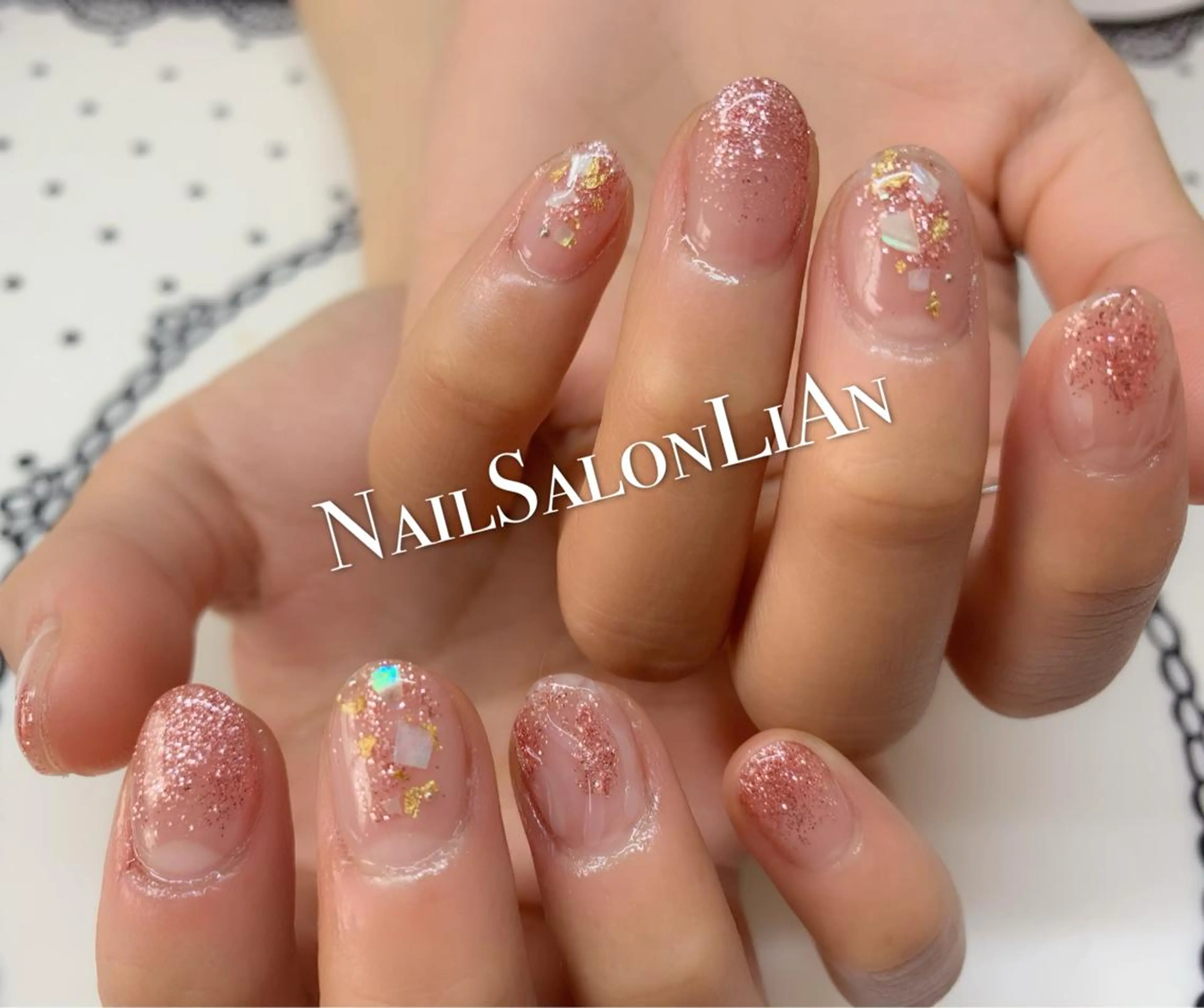 ネイル アートネイル 持ち込み シンプルネイル ストーンネイル NailSalon LiAnのネイルデザイン