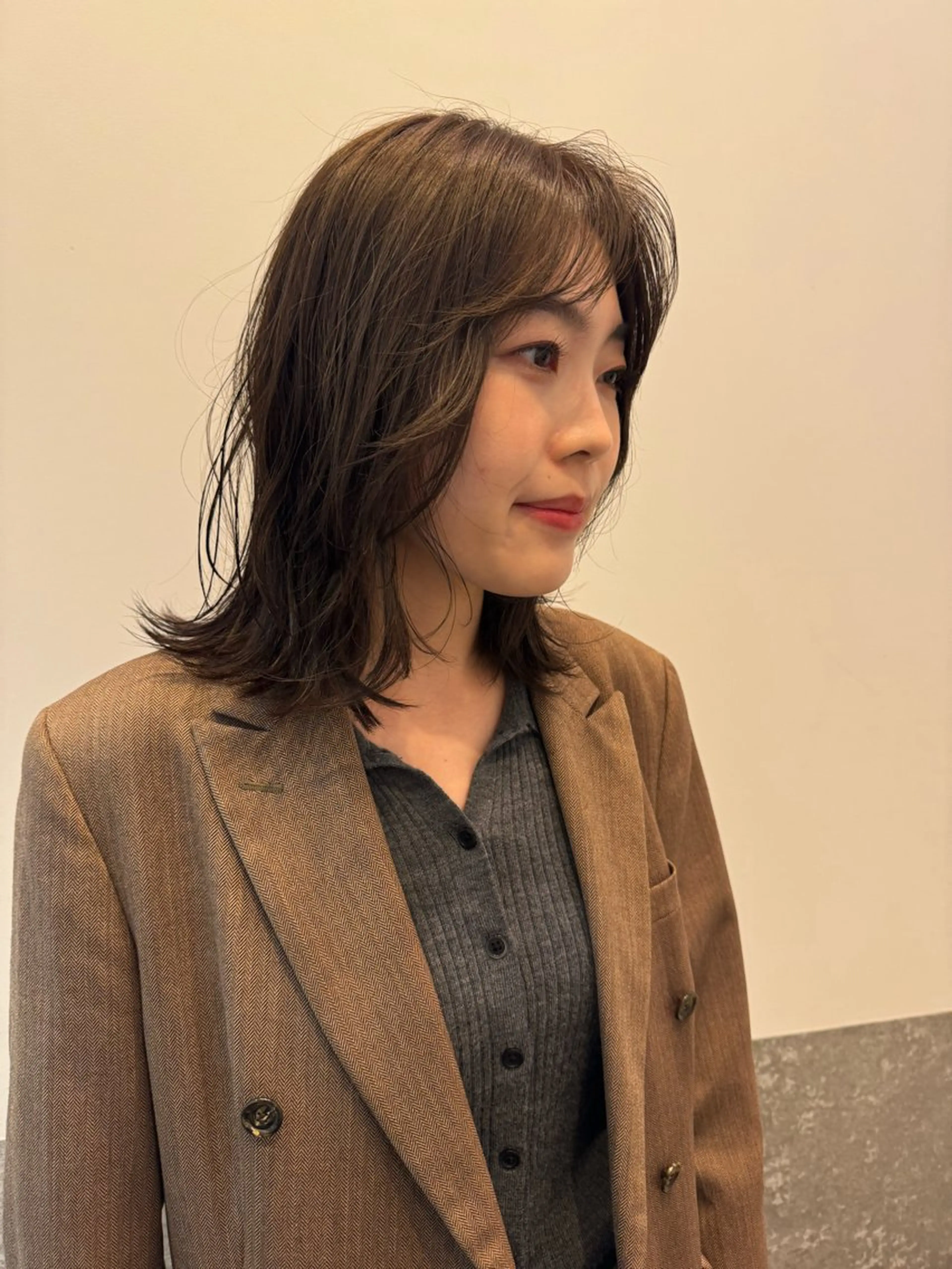 ミディアム カラー レイヤーカット カット ヘアカラー センスをお届けします 大谷将生INFPのヘアスタイル