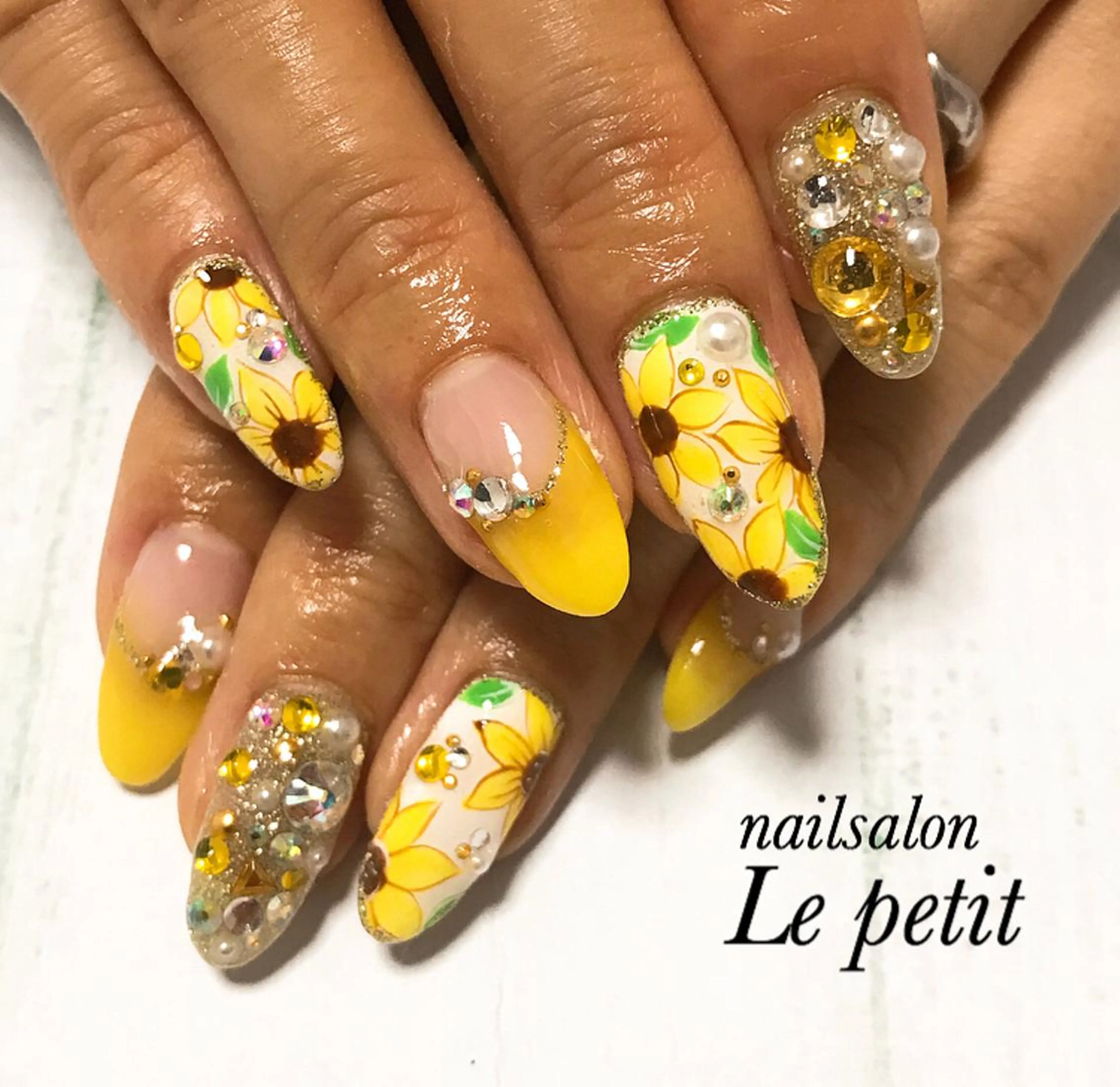 ネイル 石野 広佳のネイルデザイン