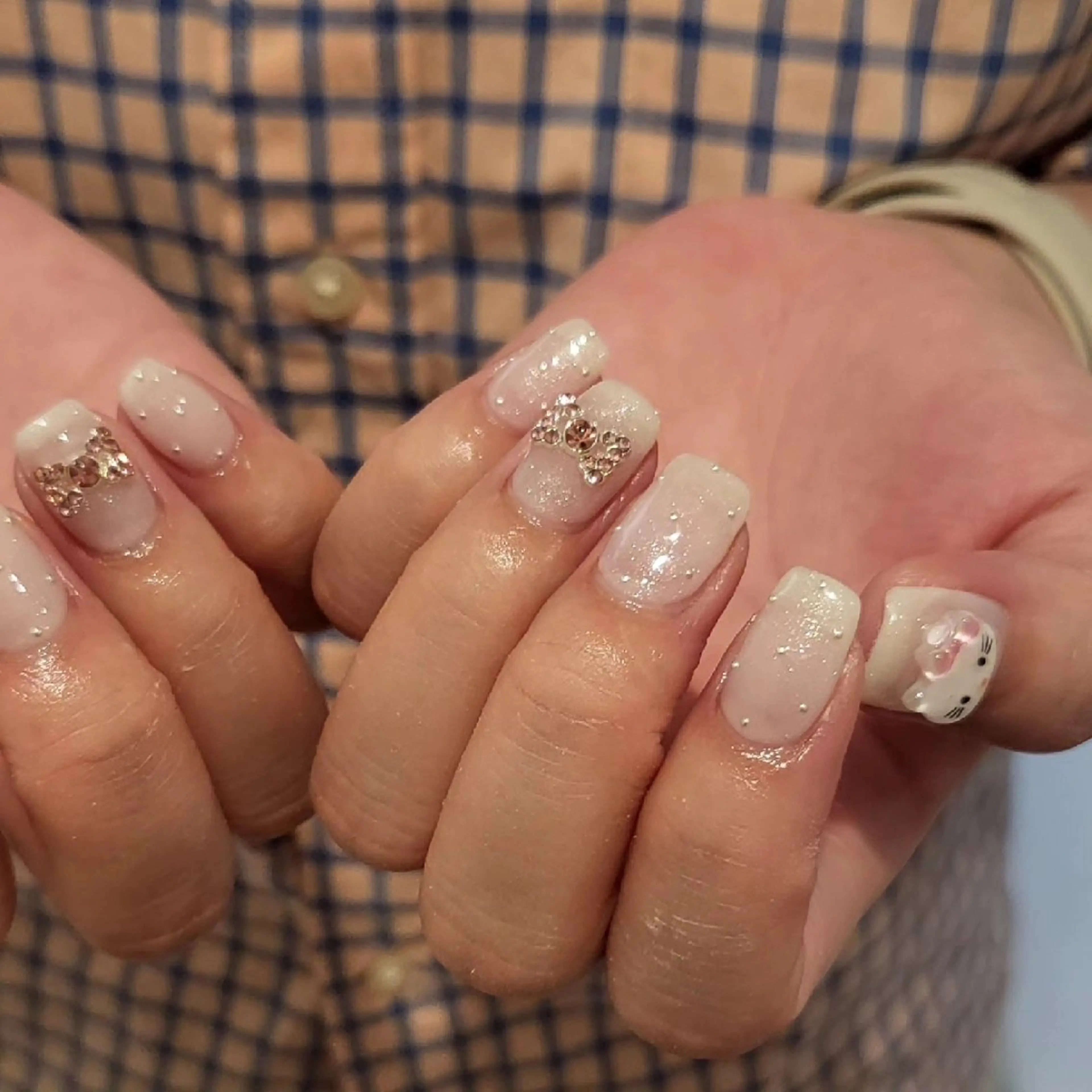 ネイル ハンドネイル フットネイル ハンドケア ChouChou  NAILSALONのネイルデザイン