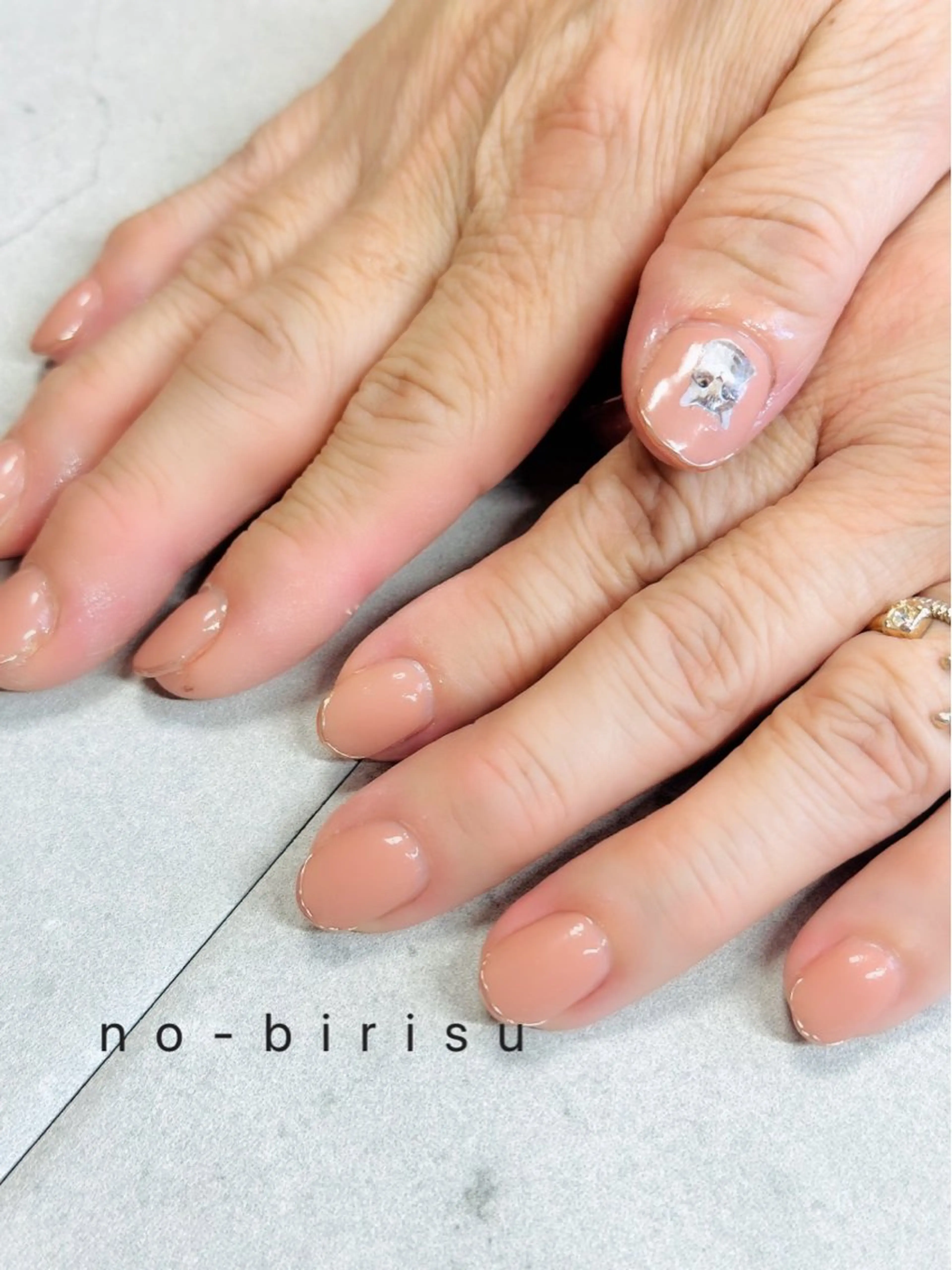 ネイル ミラーネイル ハンドネイル no-birisu nailのネイルデザイン