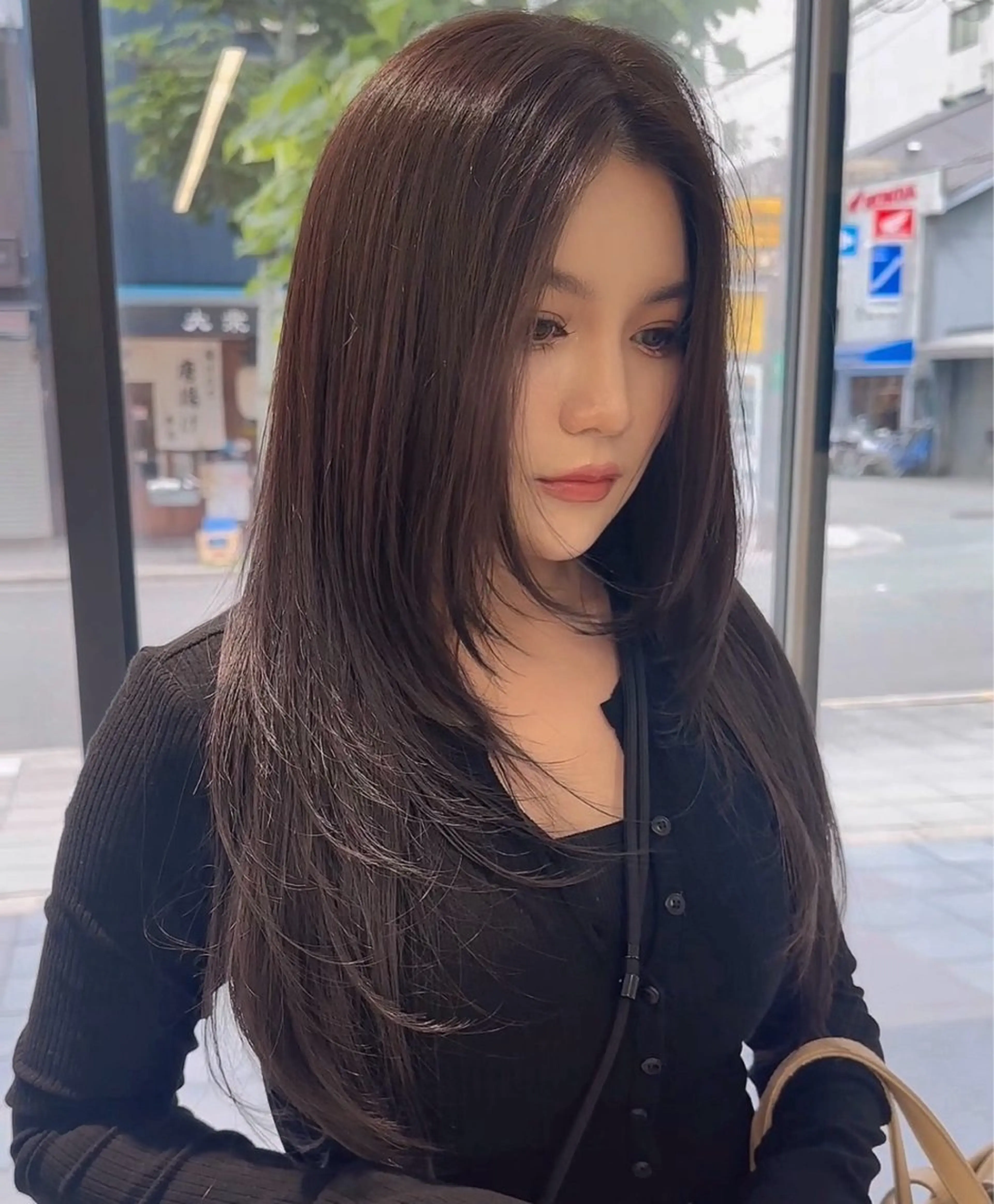 ロング カラー ブリーチ ブラウンカラー チョコレートブラウン ブリーチなしカラー レイヤーカット カット ヘアカラー トリートメント M所属・ハイトーン/透け感 カラー🎀真香のヘアスタイル