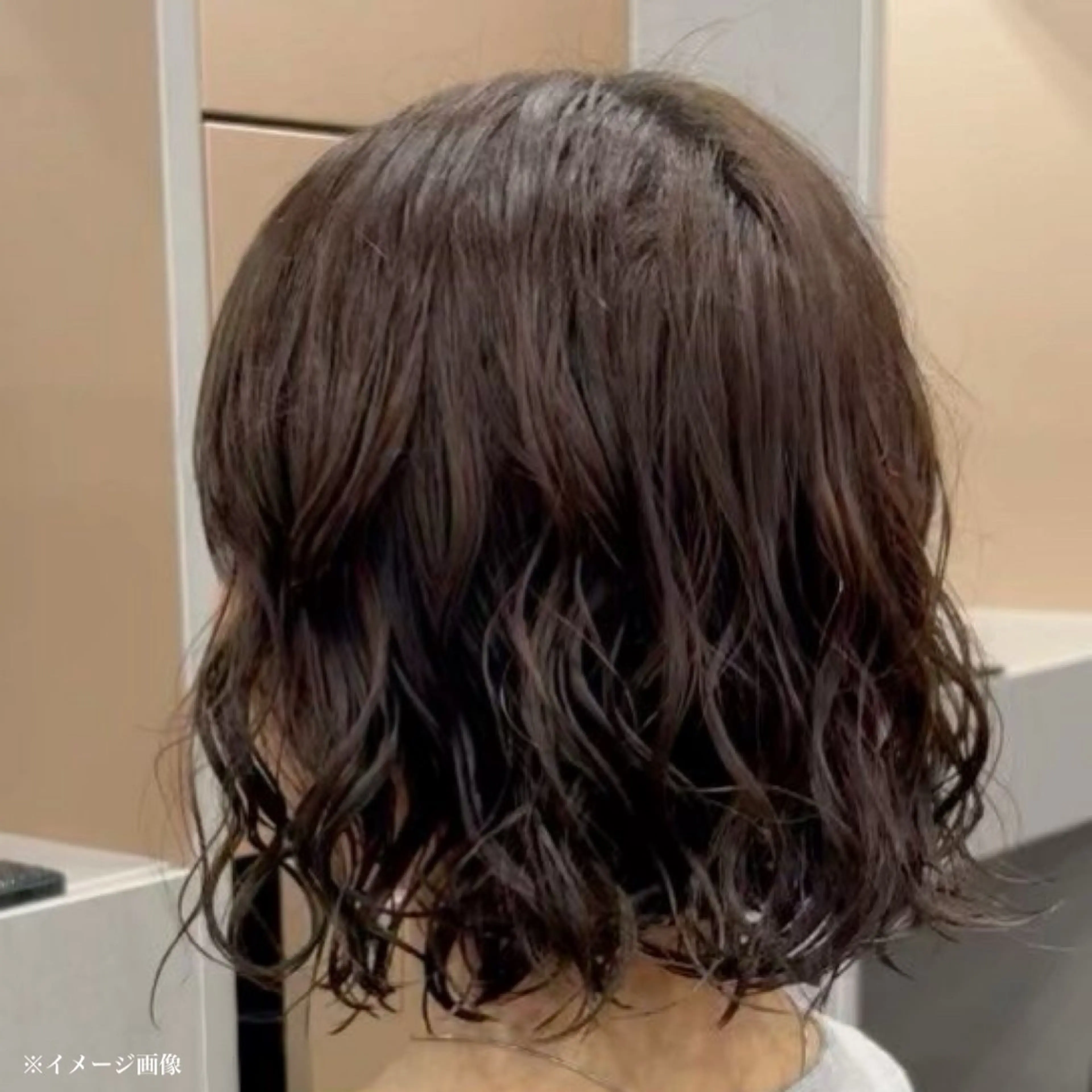 パーマ ボブ manami/ レイヤー/小顔カットのヘアスタイル