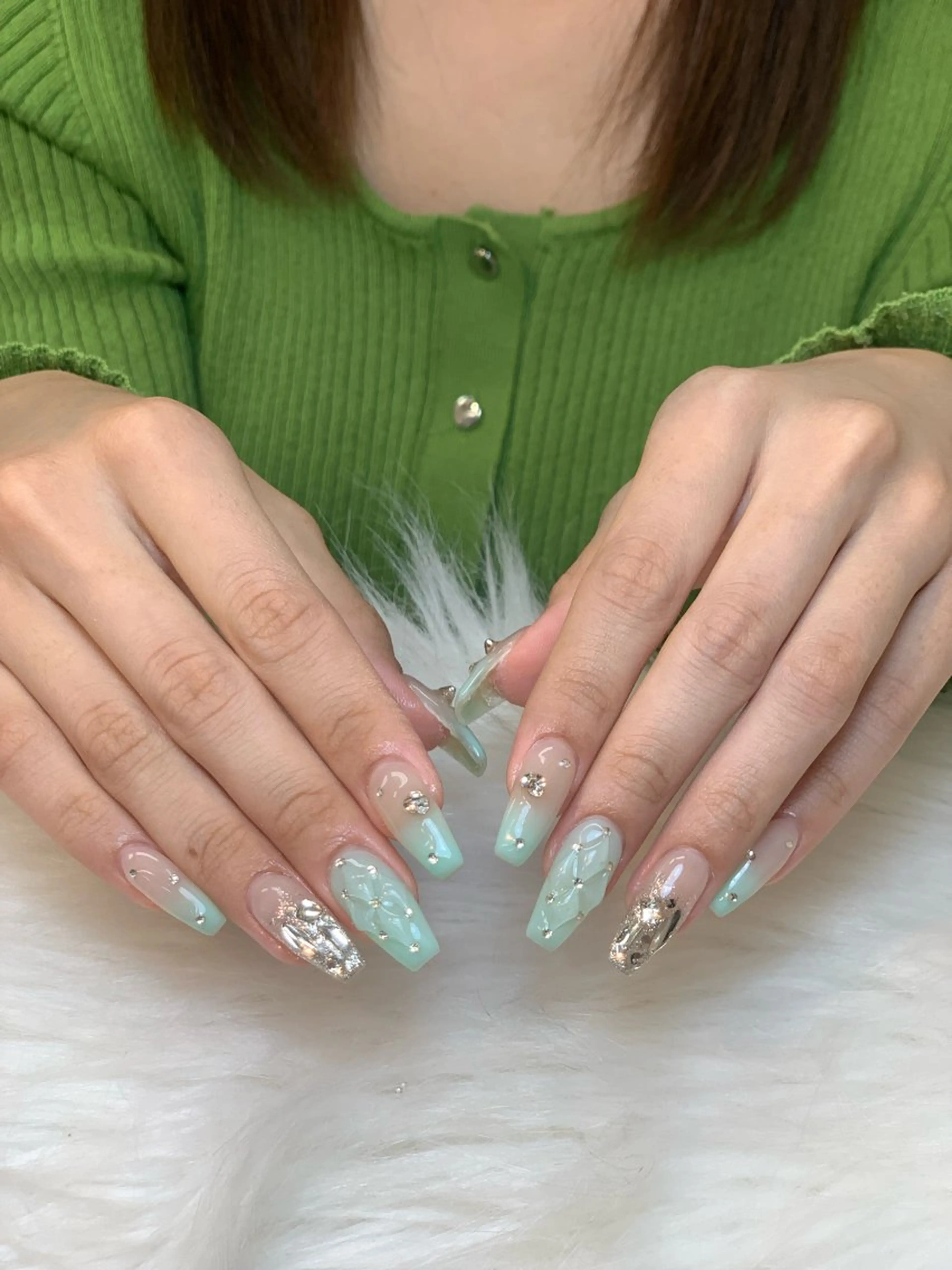 ネイル アートネイル 長さ出し ジェルネイル マグネットネイル ニュアンスネイル ハンドネイル Cloudy Chan Nailのネイルデザイン